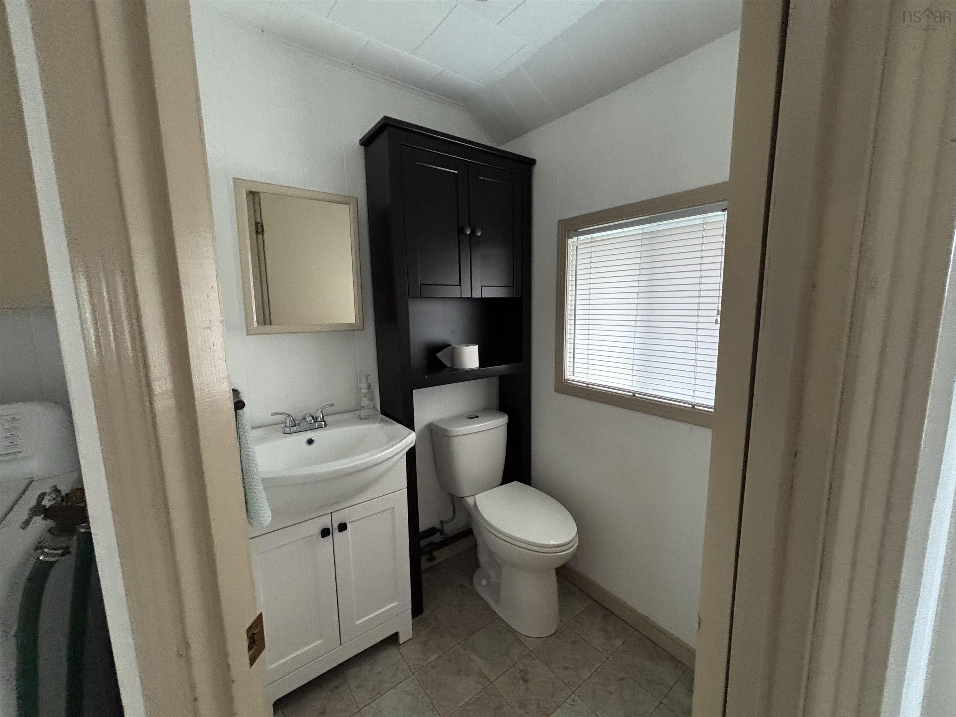 $499,900.00: 700 Farmington Road, Farmington