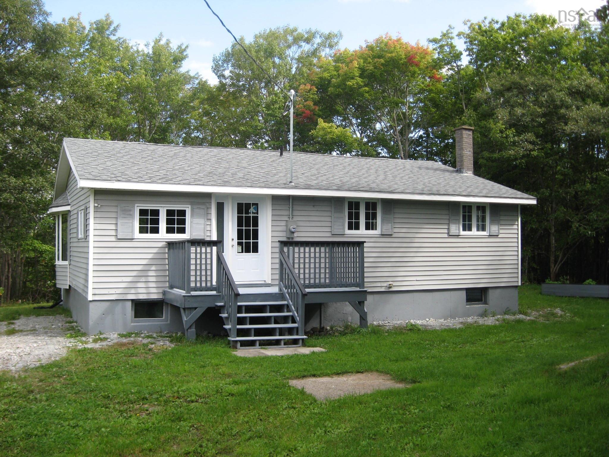 $159,900.00: 379 Old Port Mouton Road, White Point