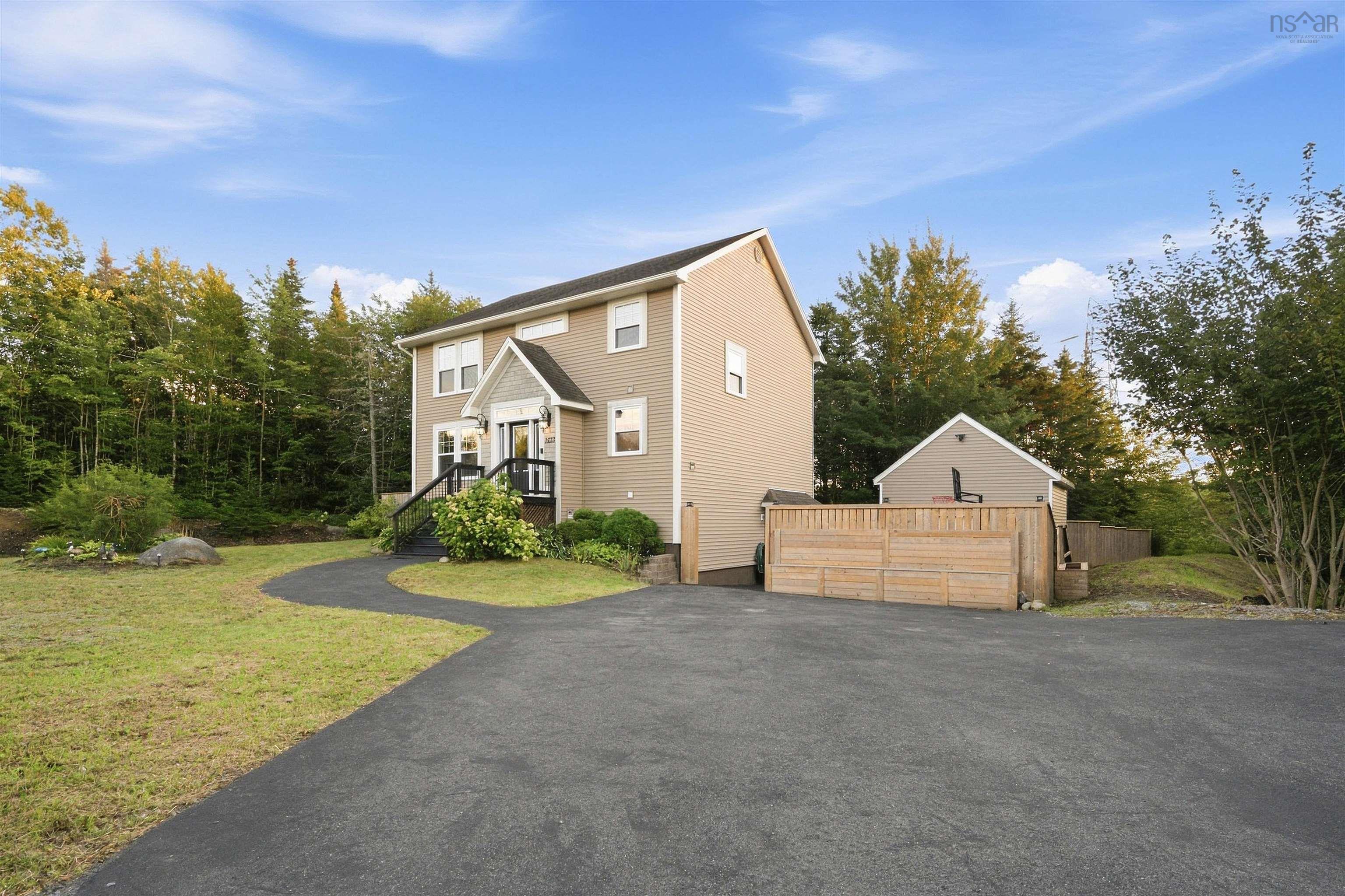 $714,900.00: 1523 White Hills Run, Hammonds Plains