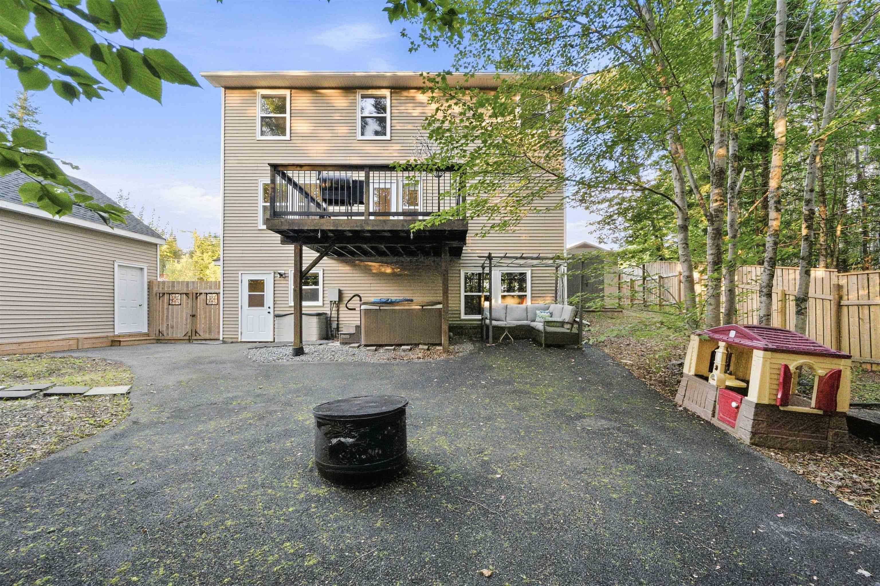 $714,900.00: 1523 White Hills Run, Hammonds Plains