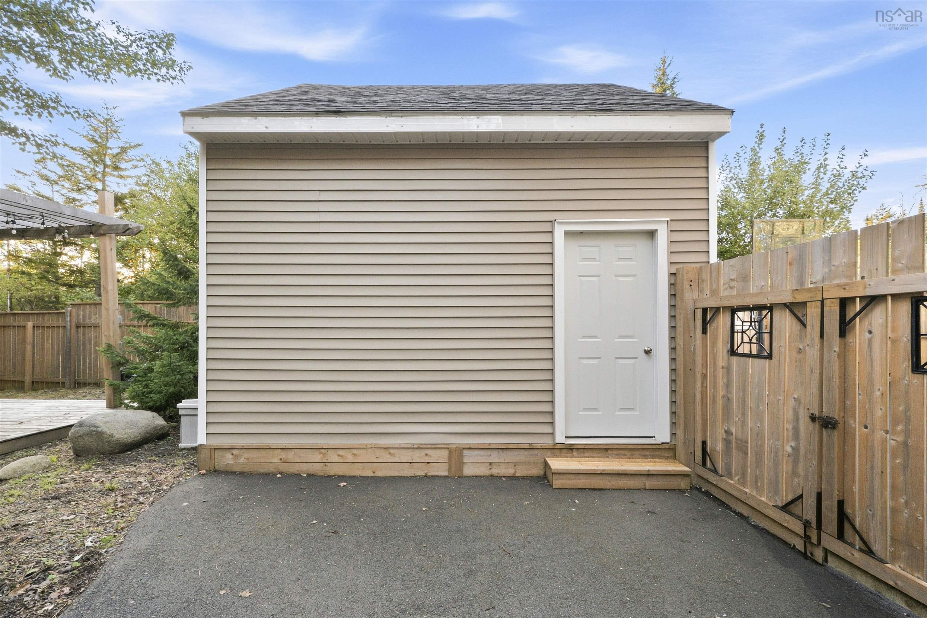 $714,900.00: 1523 White Hills Run, Hammonds Plains