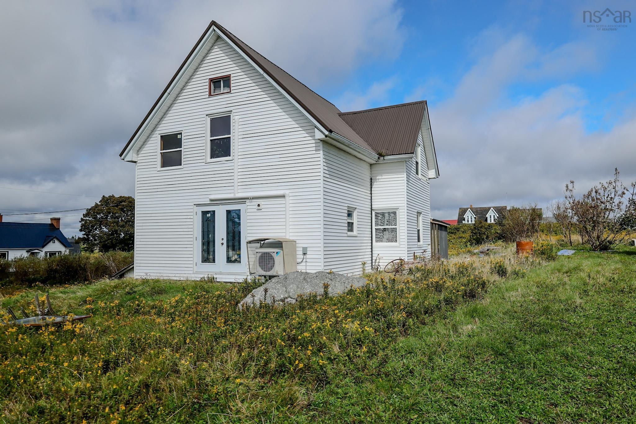 $299,000.00: 32 Church Road, Clark's Harbour