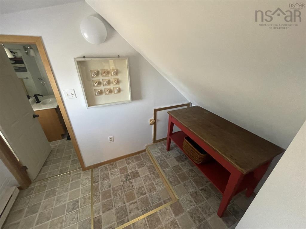 $184,900.00: 27 Descousse-Cap La Ronde Road, D
