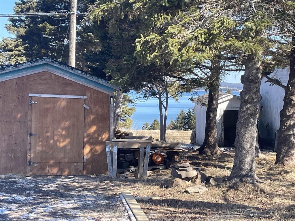 $184,900.00: 27 Descousse-Cap La Ronde Road, D