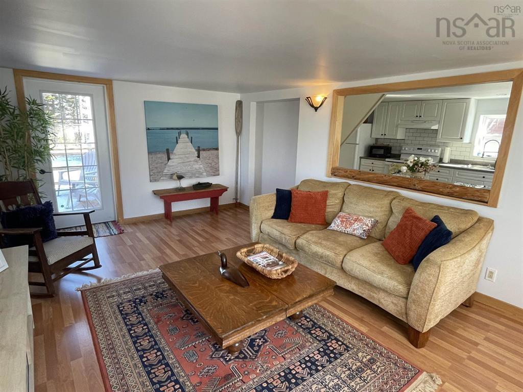 $184,900.00: 27 Descousse-Cap La Ronde Road, D
