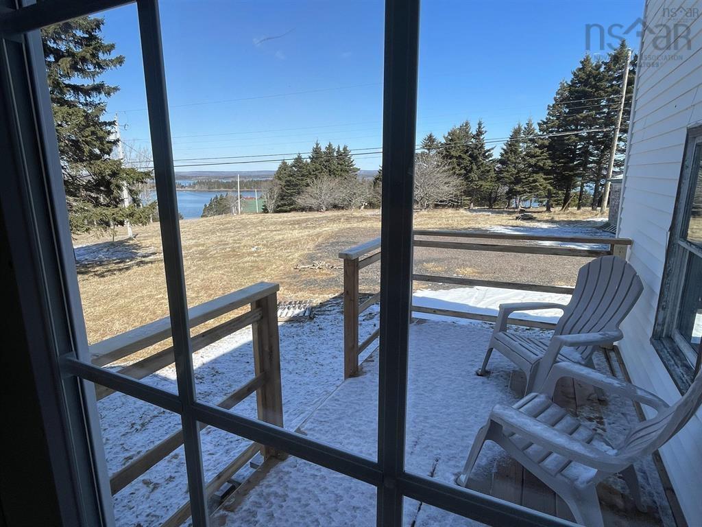 $184,900.00: 27 Descousse-Cap La Ronde Road, D