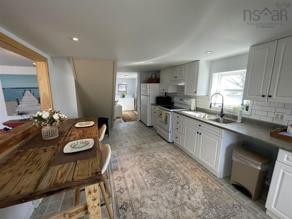 $184,900.00: 27 Descousse-Cap La Ronde Road, D
