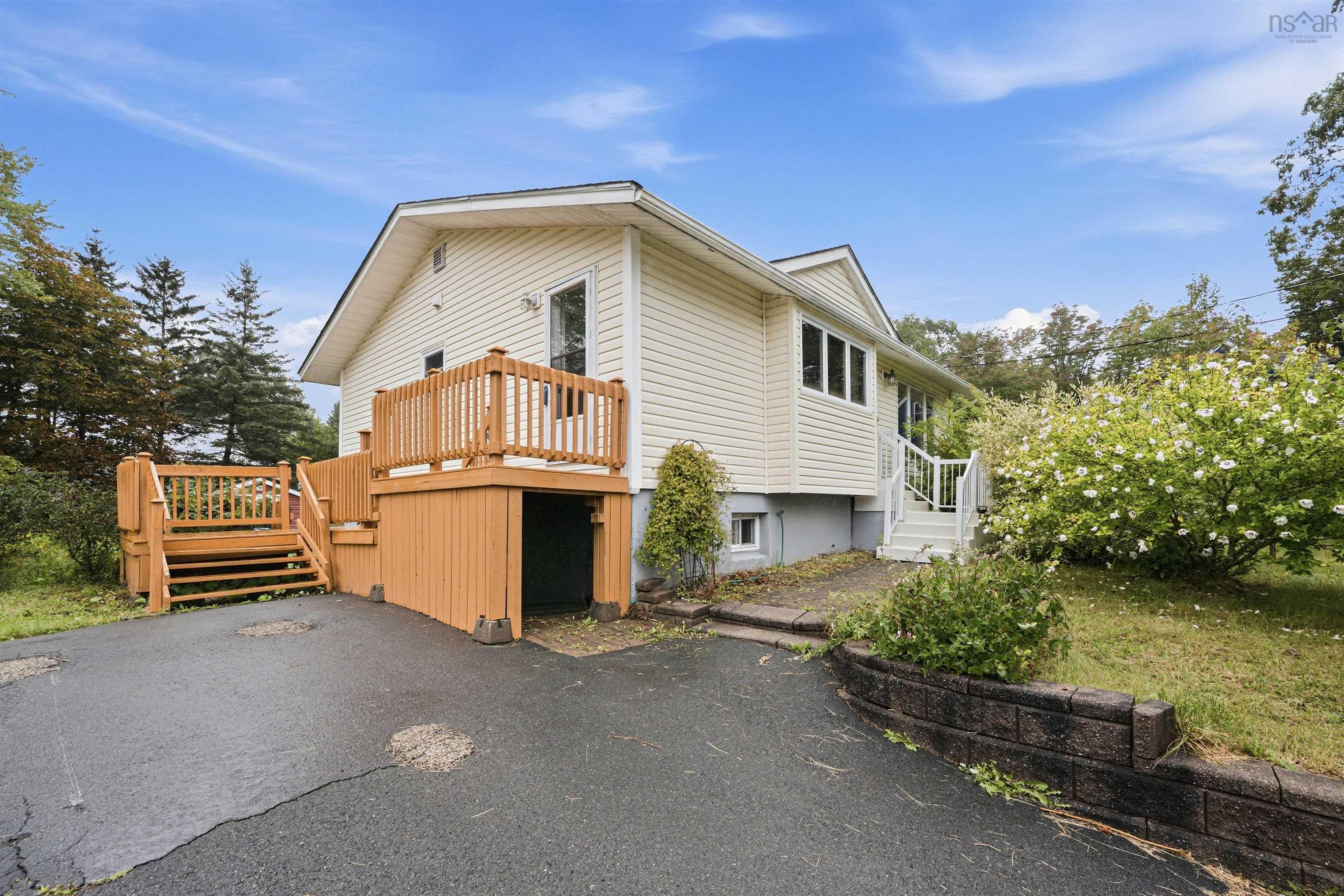 $374,900.00: 196 Lake Major Road, Westphal