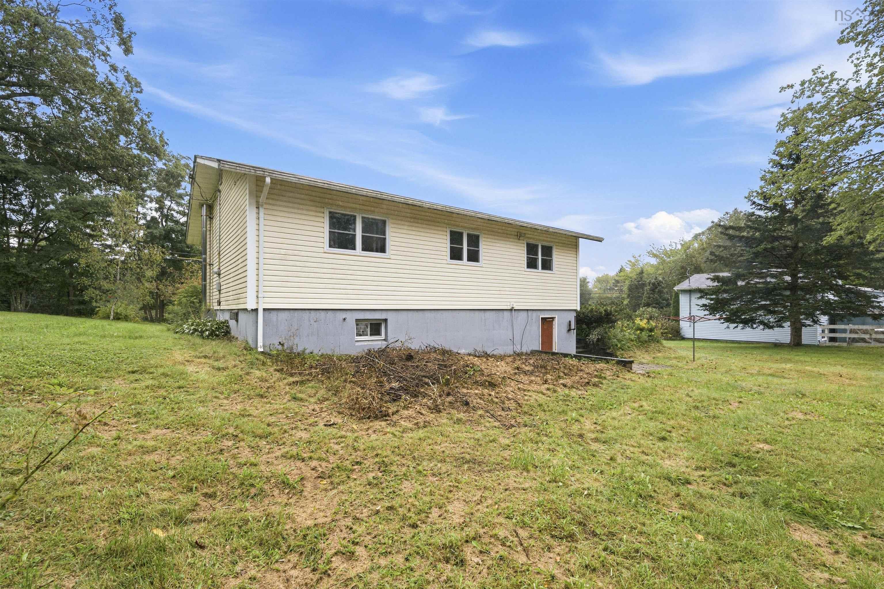 $374,900.00: 196 Lake Major Road, Westphal