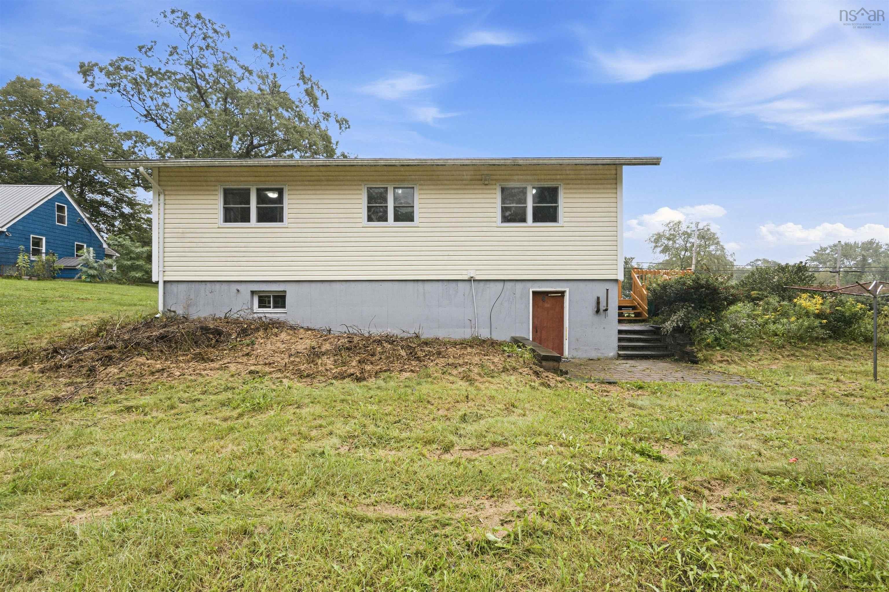 $374,900.00: 196 Lake Major Road, Westphal