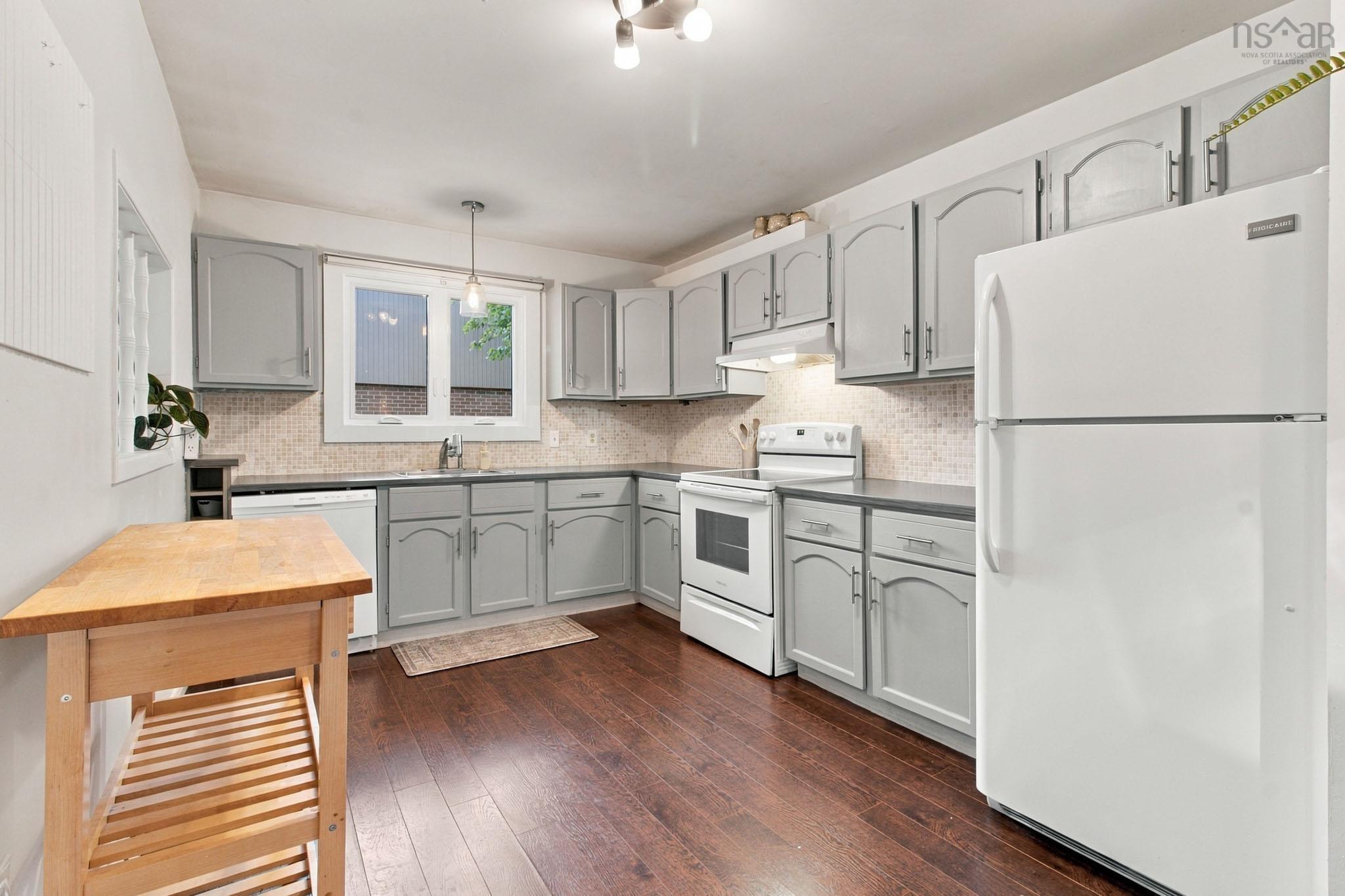 $369,900.00: 14 Hanover Court, Clayton Park