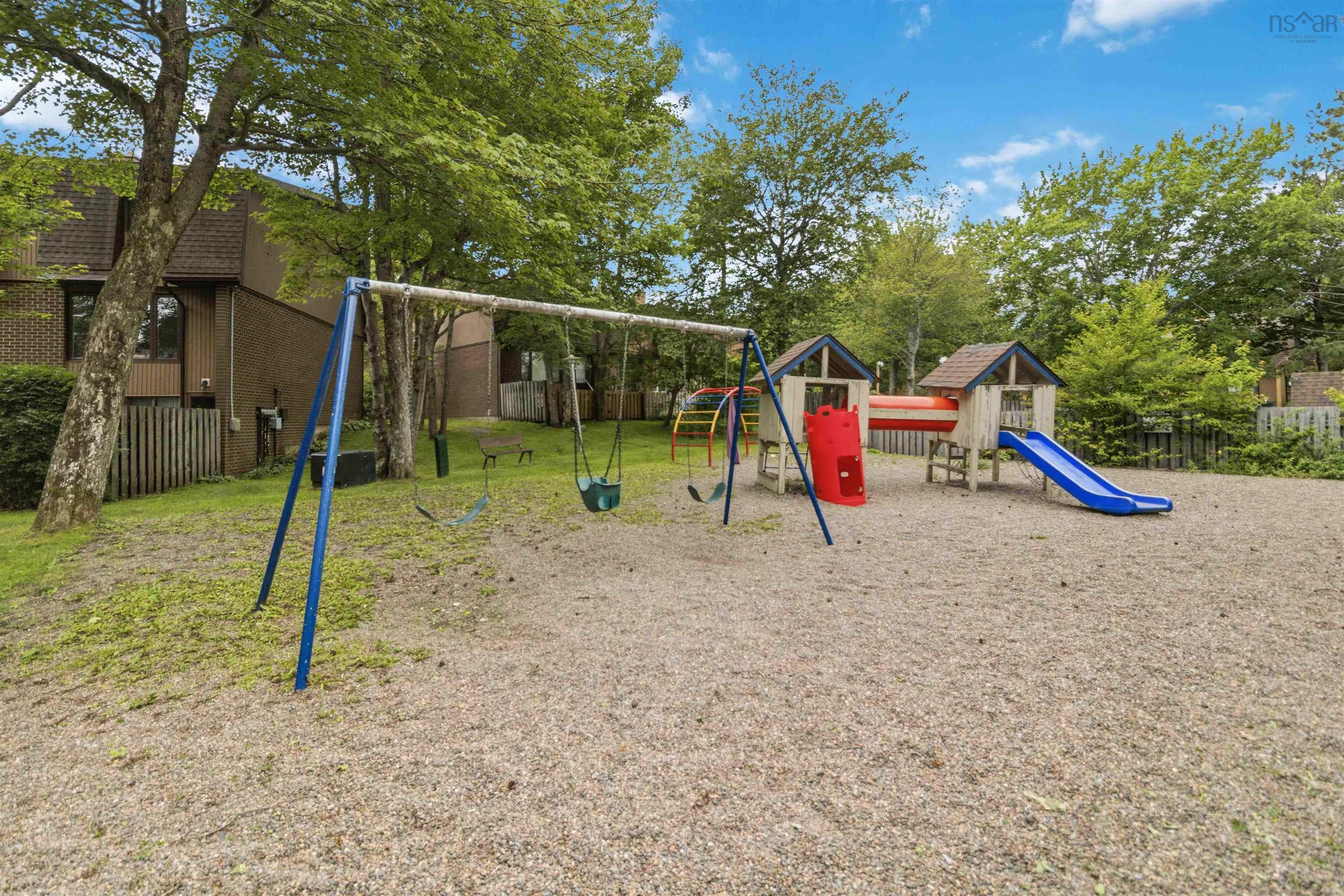$369,900.00: 14 Hanover Court, Clayton Park