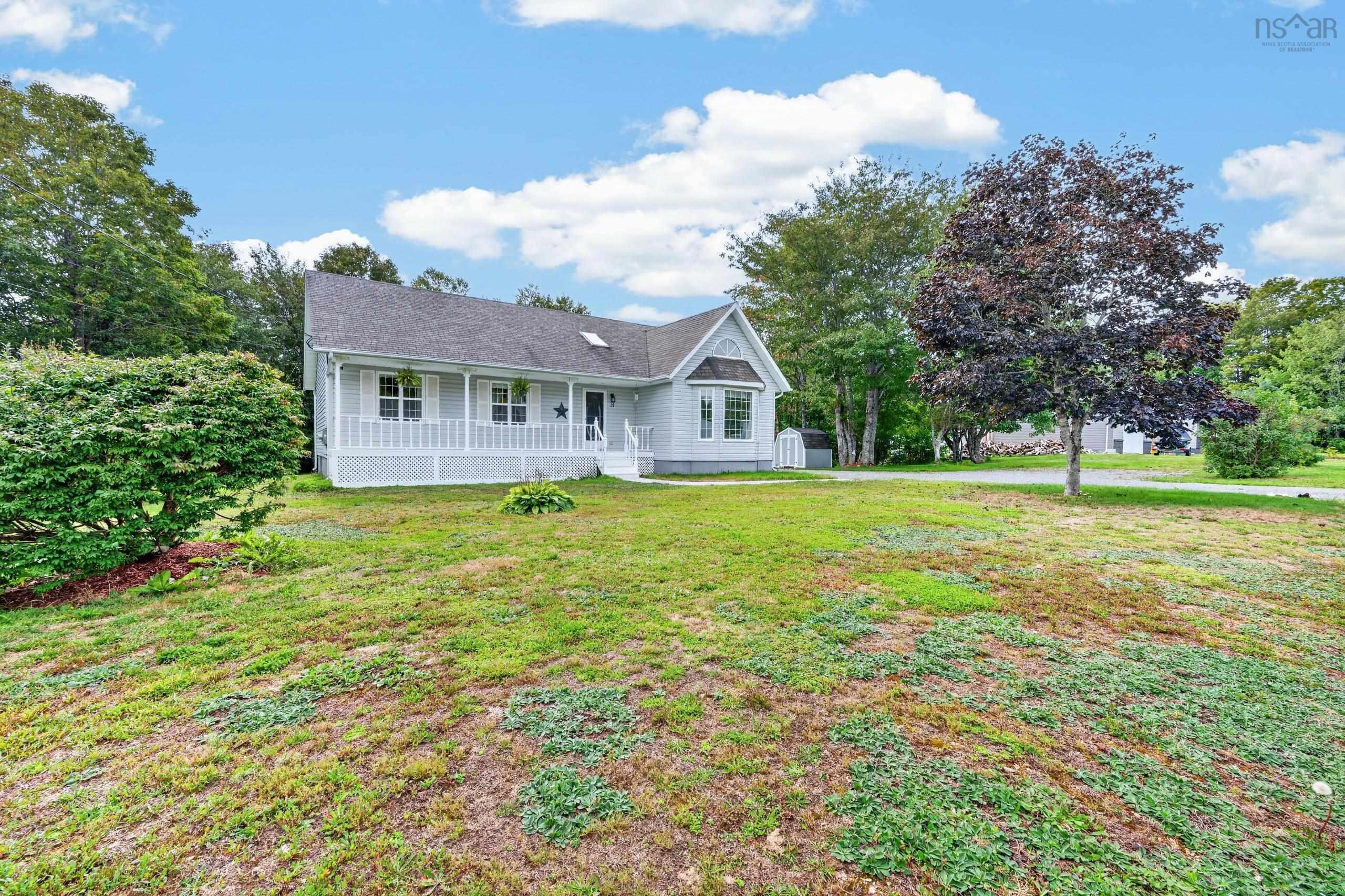 $479,000.00: 21 Westdale Drive, Howie Centre