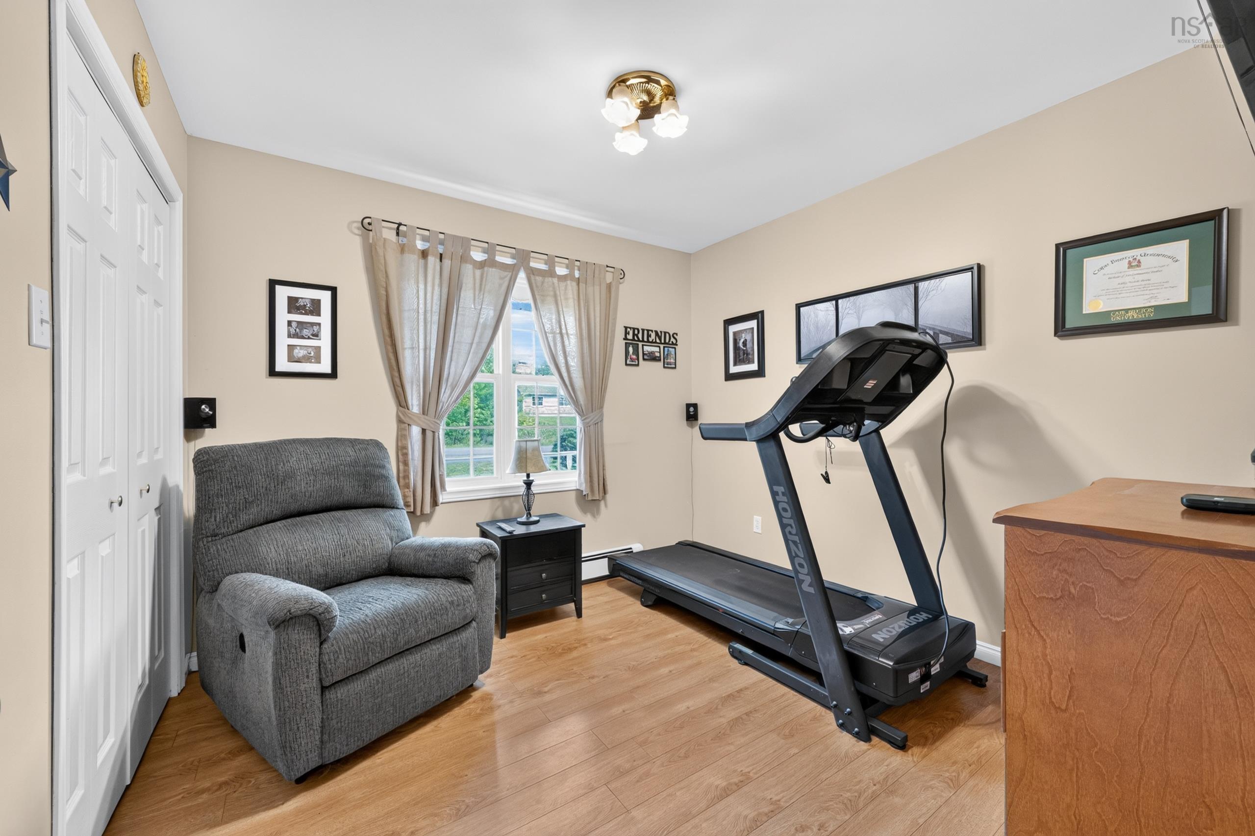 $479,000.00: 21 Westdale Drive, Howie Centre