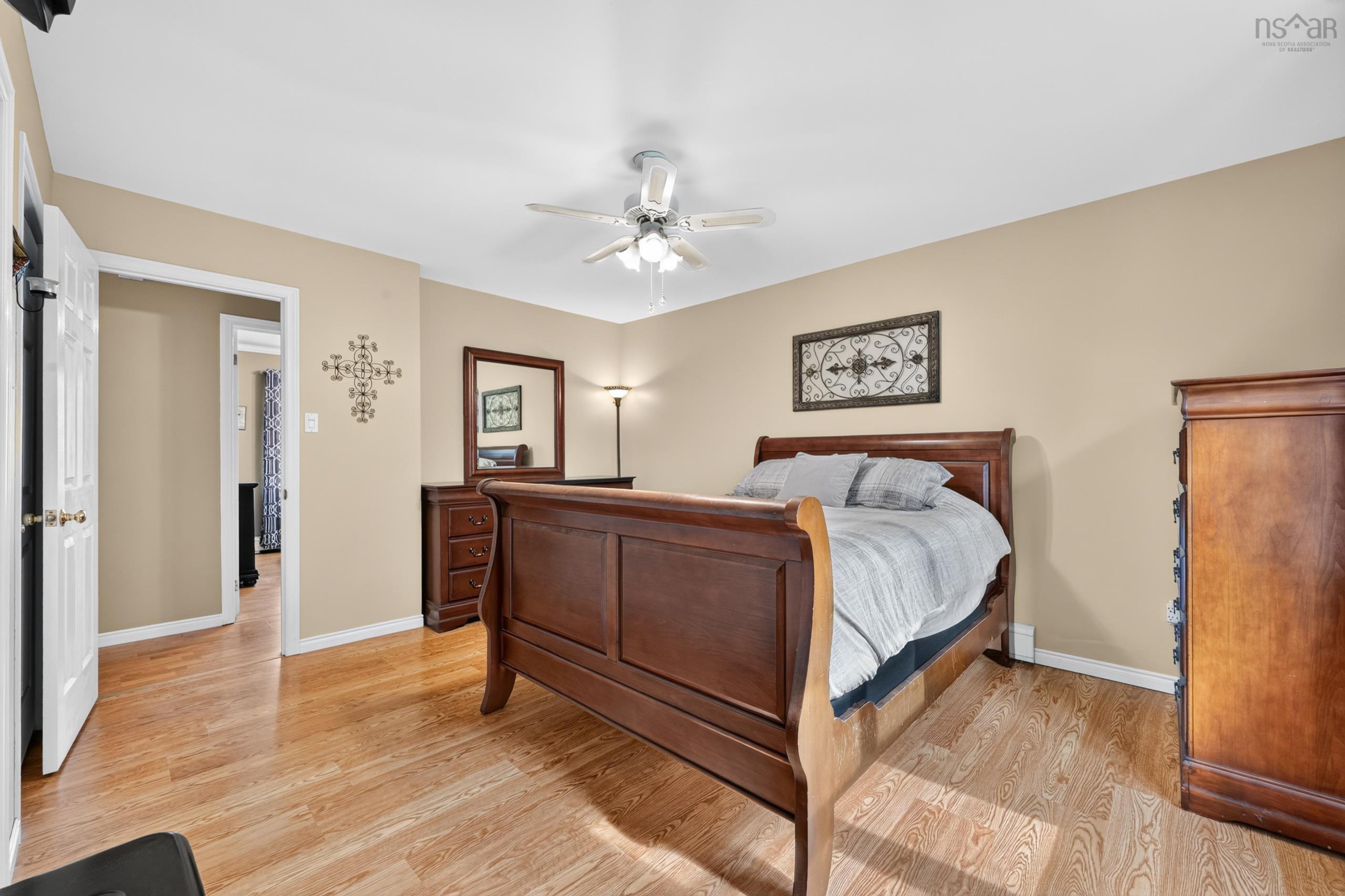 $479,000.00: 21 Westdale Drive, Howie Centre