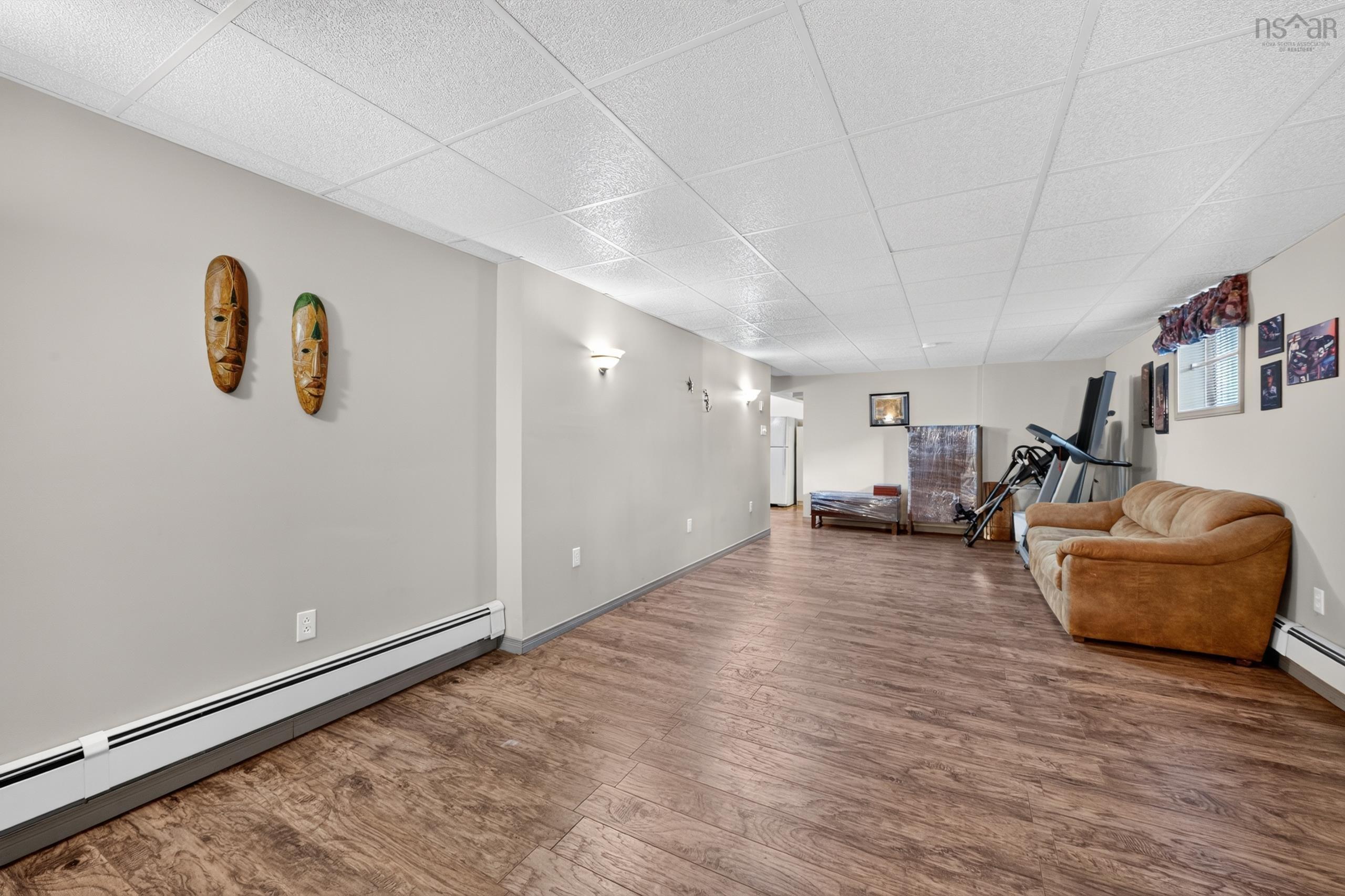 $479,000.00: 21 Westdale Drive, Howie Centre