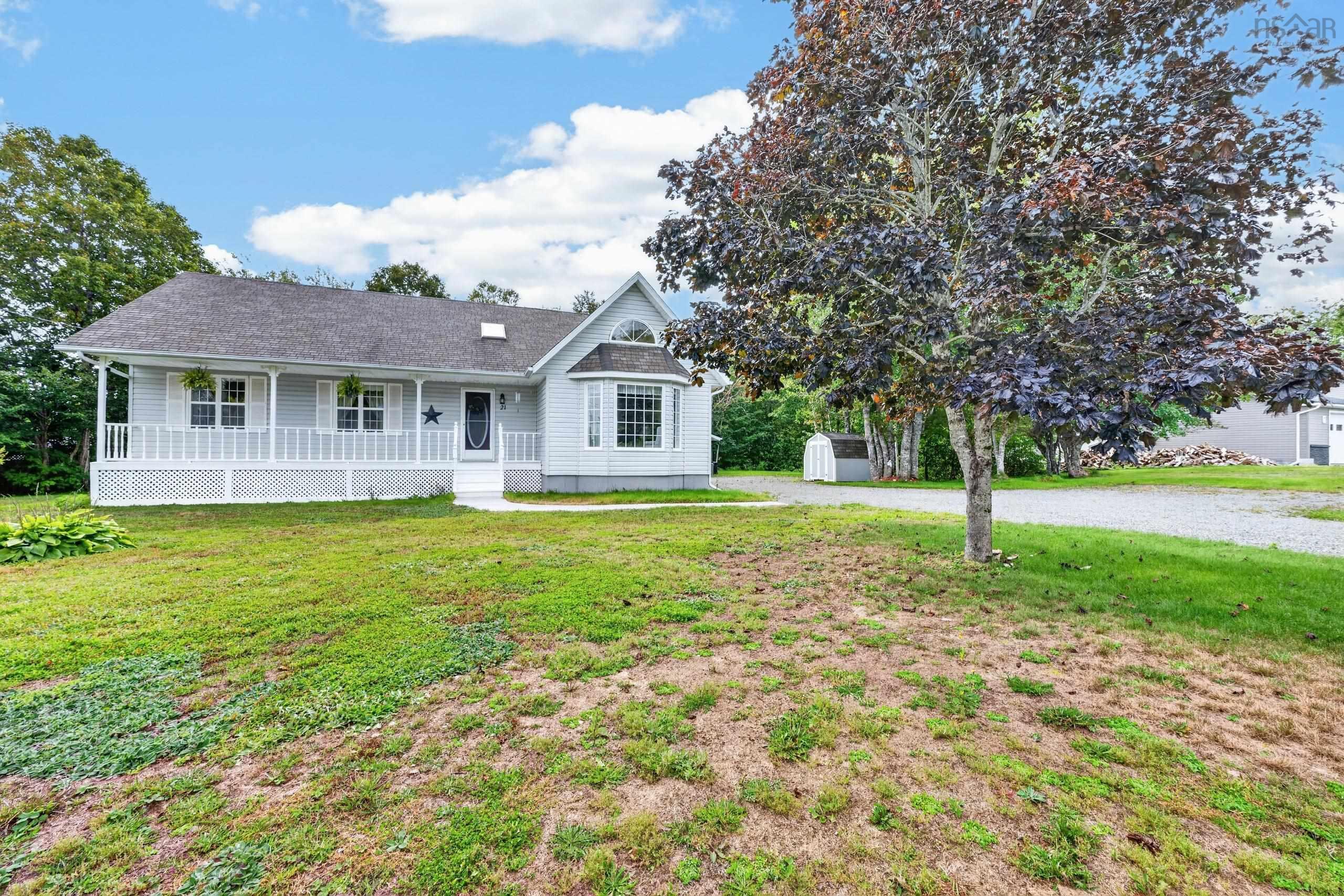 $479,000.00: 21 Westdale Drive, Howie Centre