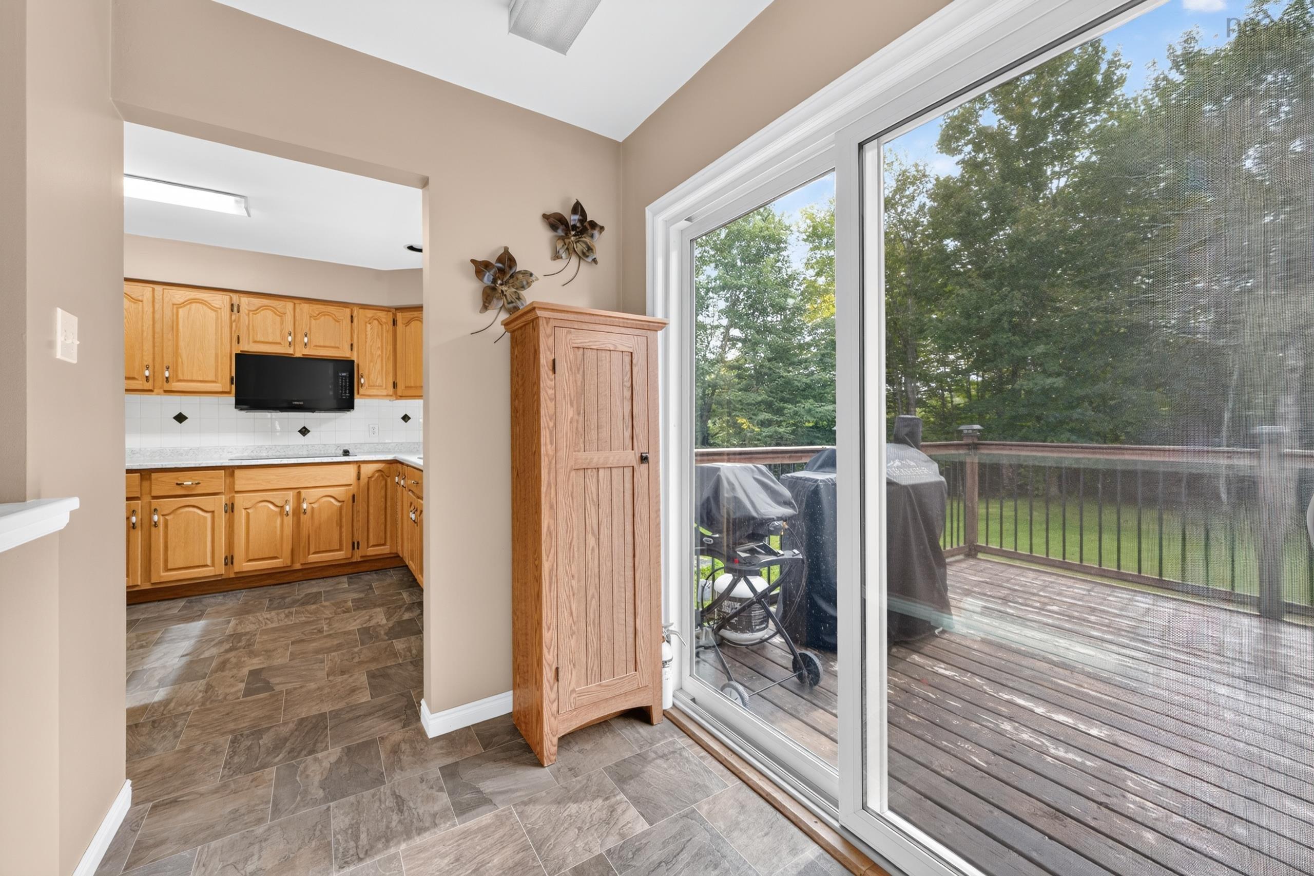 $479,000.00: 21 Westdale Drive, Howie Centre