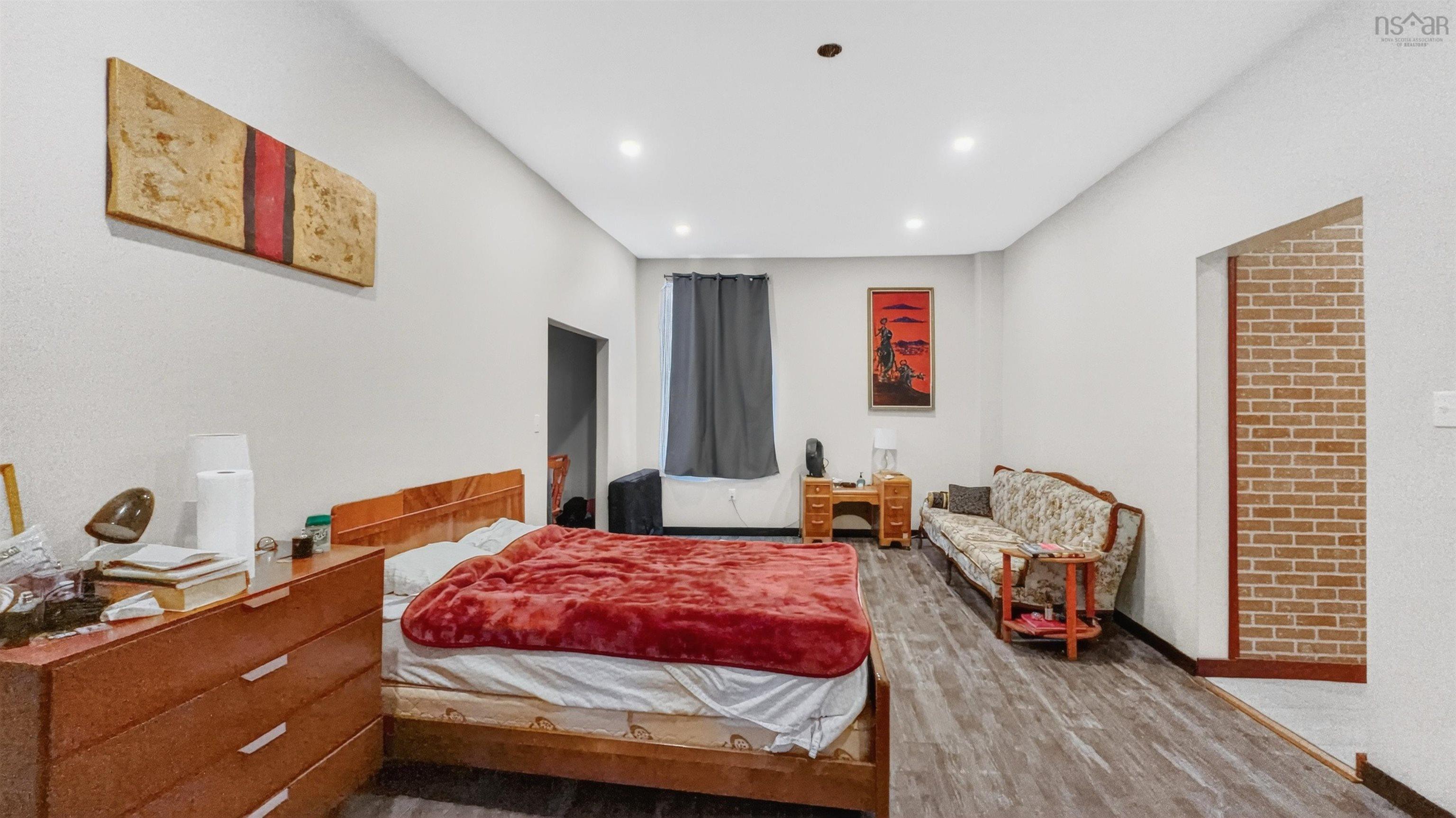 $717,000.00: 2 Archibald Avenue, North Sydney