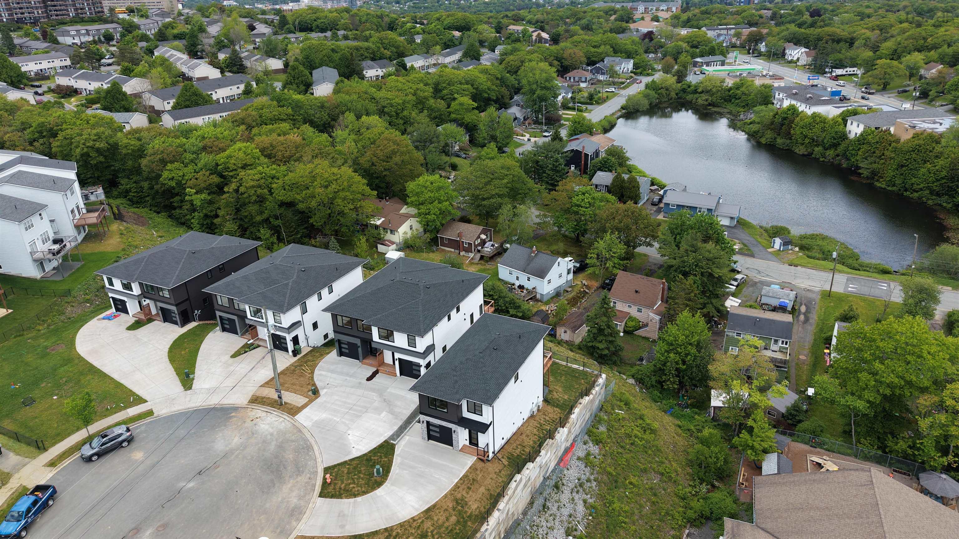 $859,900.00: 65 Grenoble Court, Long Lake
