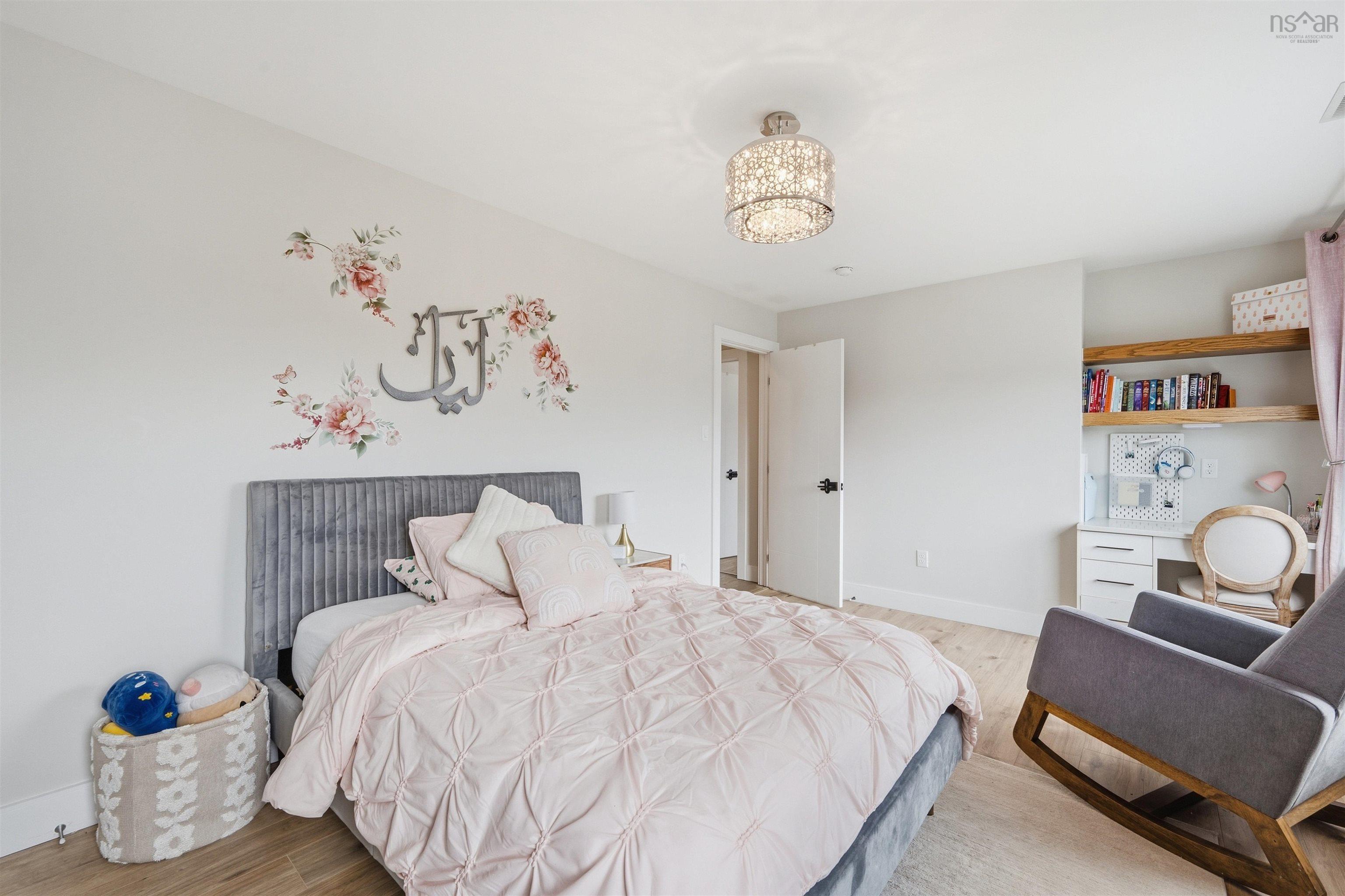 $1,185,000.00: 325 Starboard Drive, Halifax