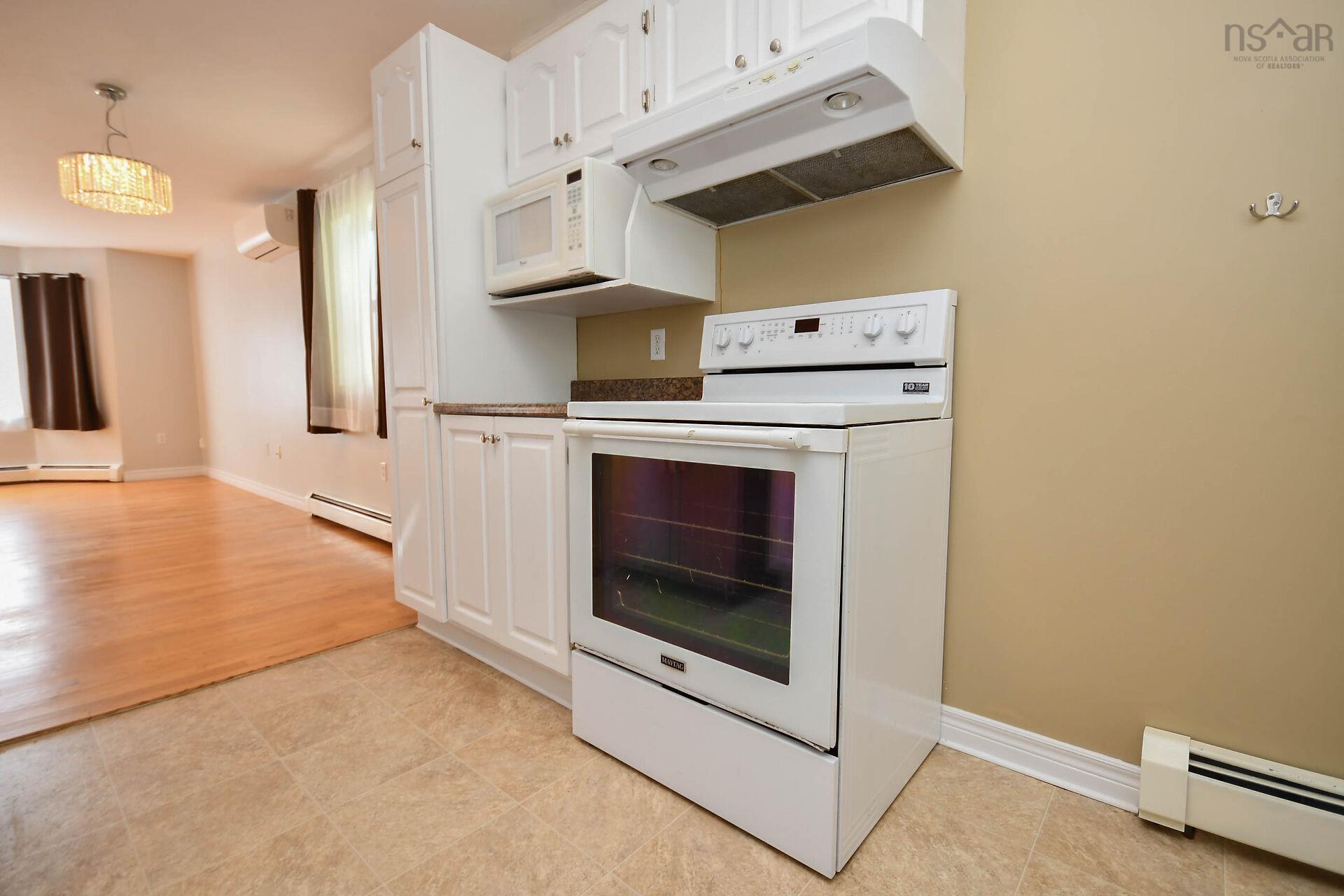 $469,900.00: 17 FURY Drive, Dartmouth