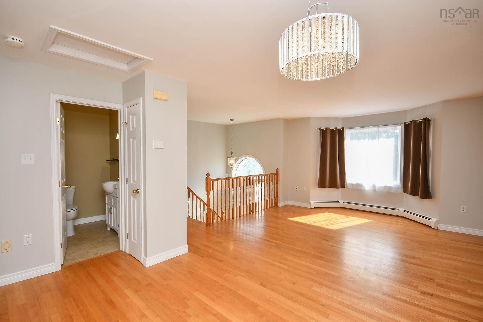 $469,900.00: 17 FURY Drive, Dartmouth
