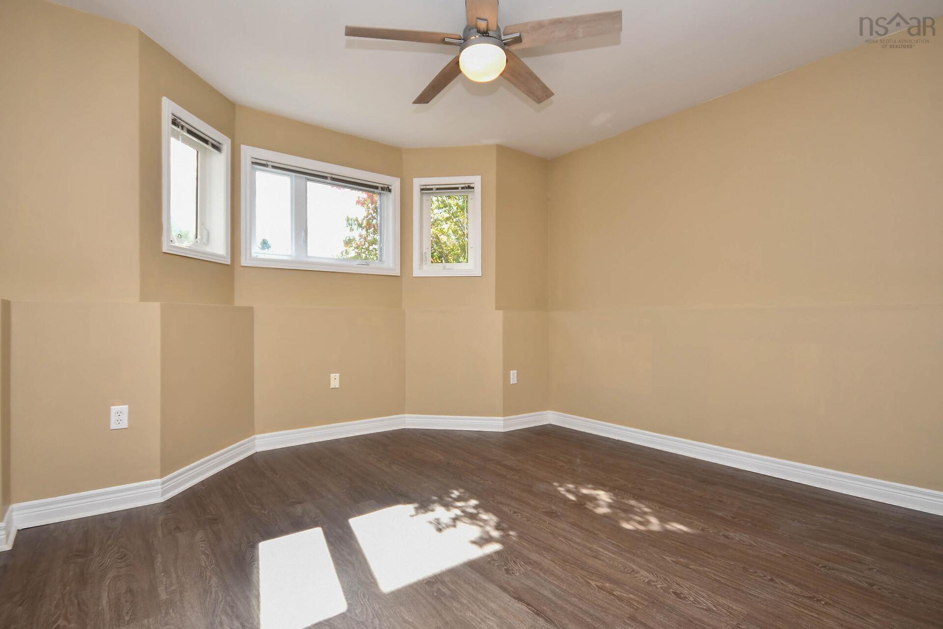 $469,900.00: 17 FURY Drive, Dartmouth