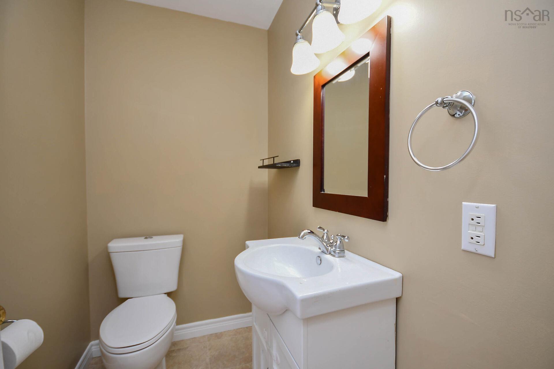 $469,900.00: 17 FURY Drive, Dartmouth
