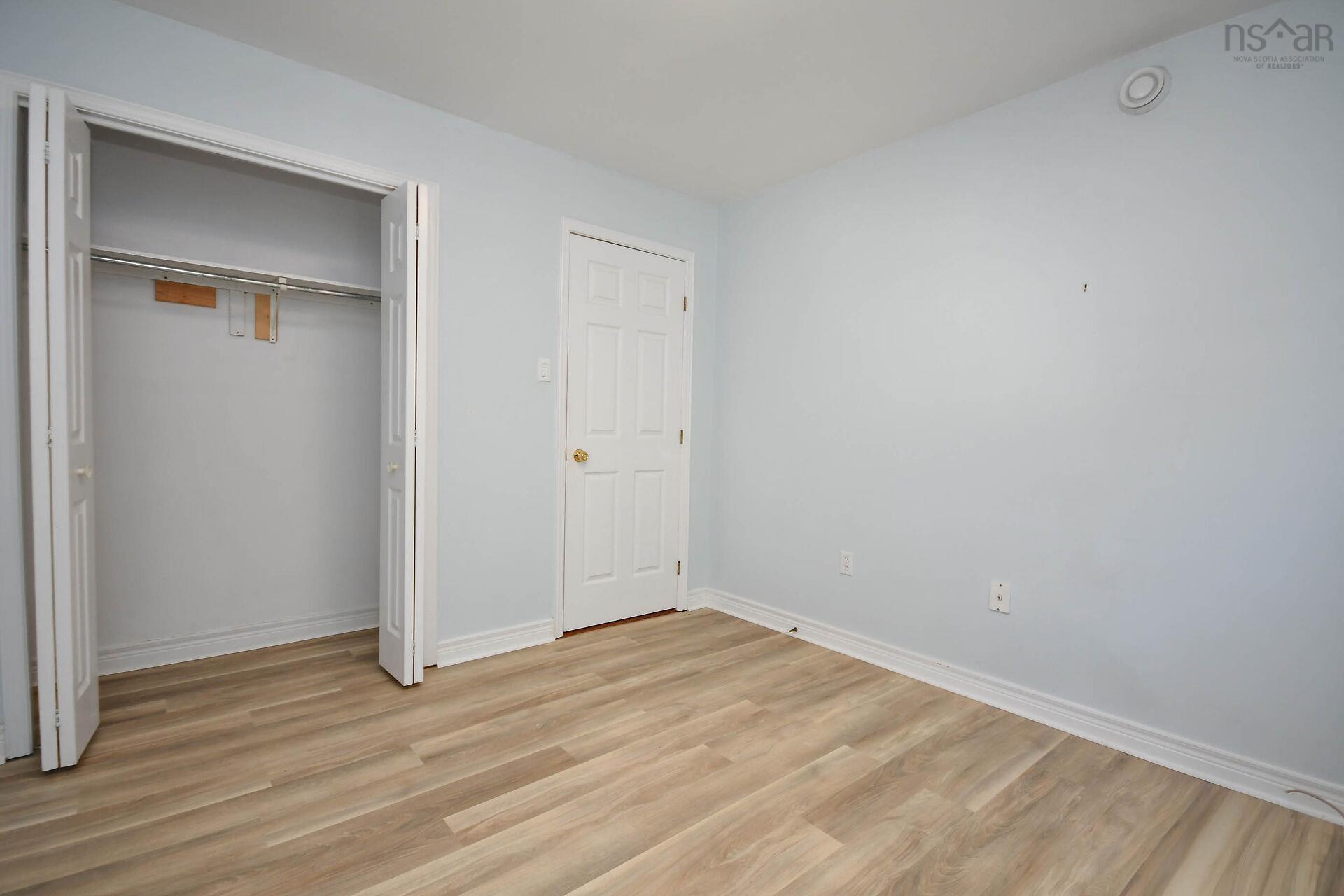 $469,900.00: 17 FURY Drive, Dartmouth