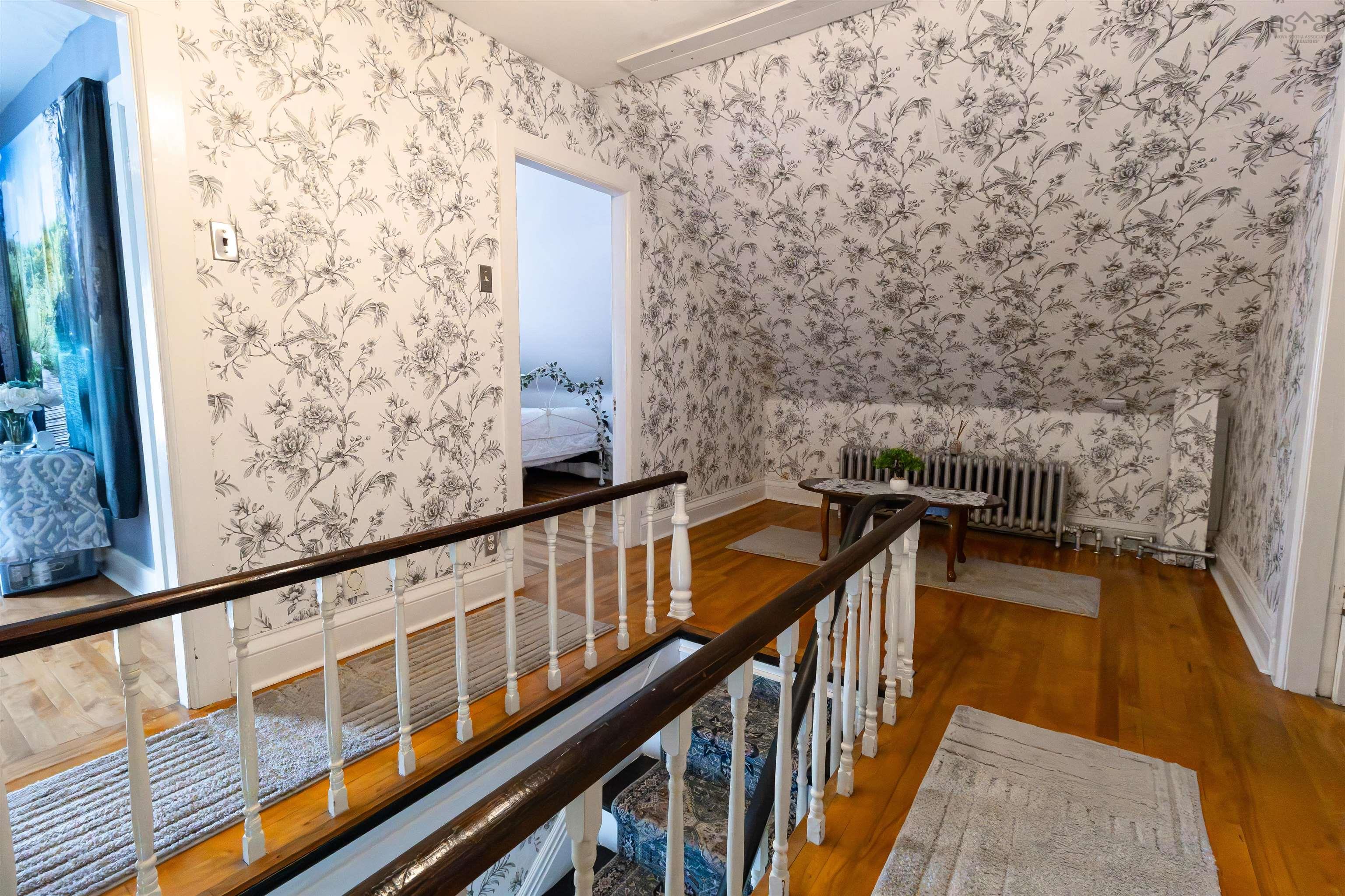 $449,800.00: 8153 7 Highway, Sherbrooke