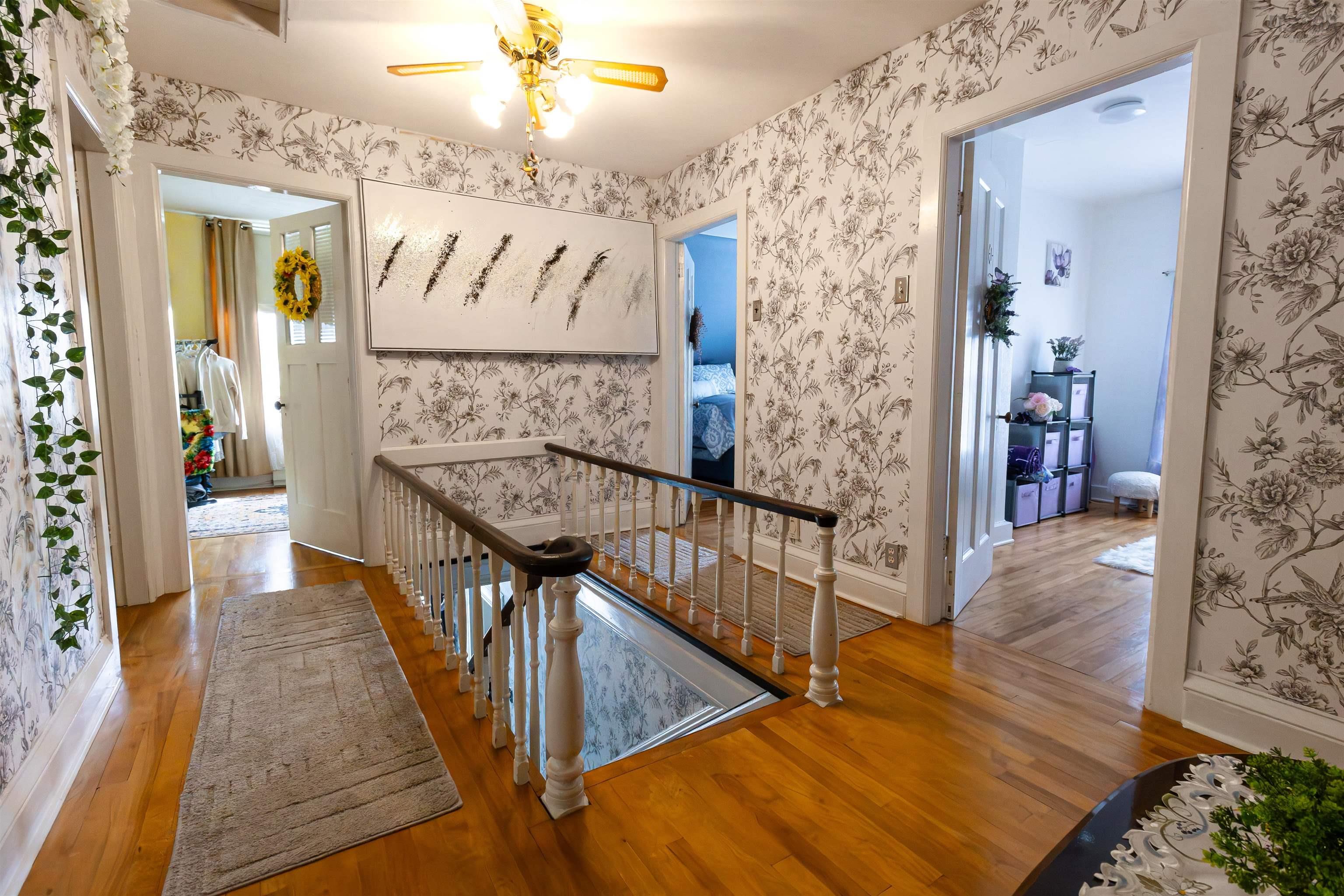 $449,800.00: 8153 7 Highway, Sherbrooke