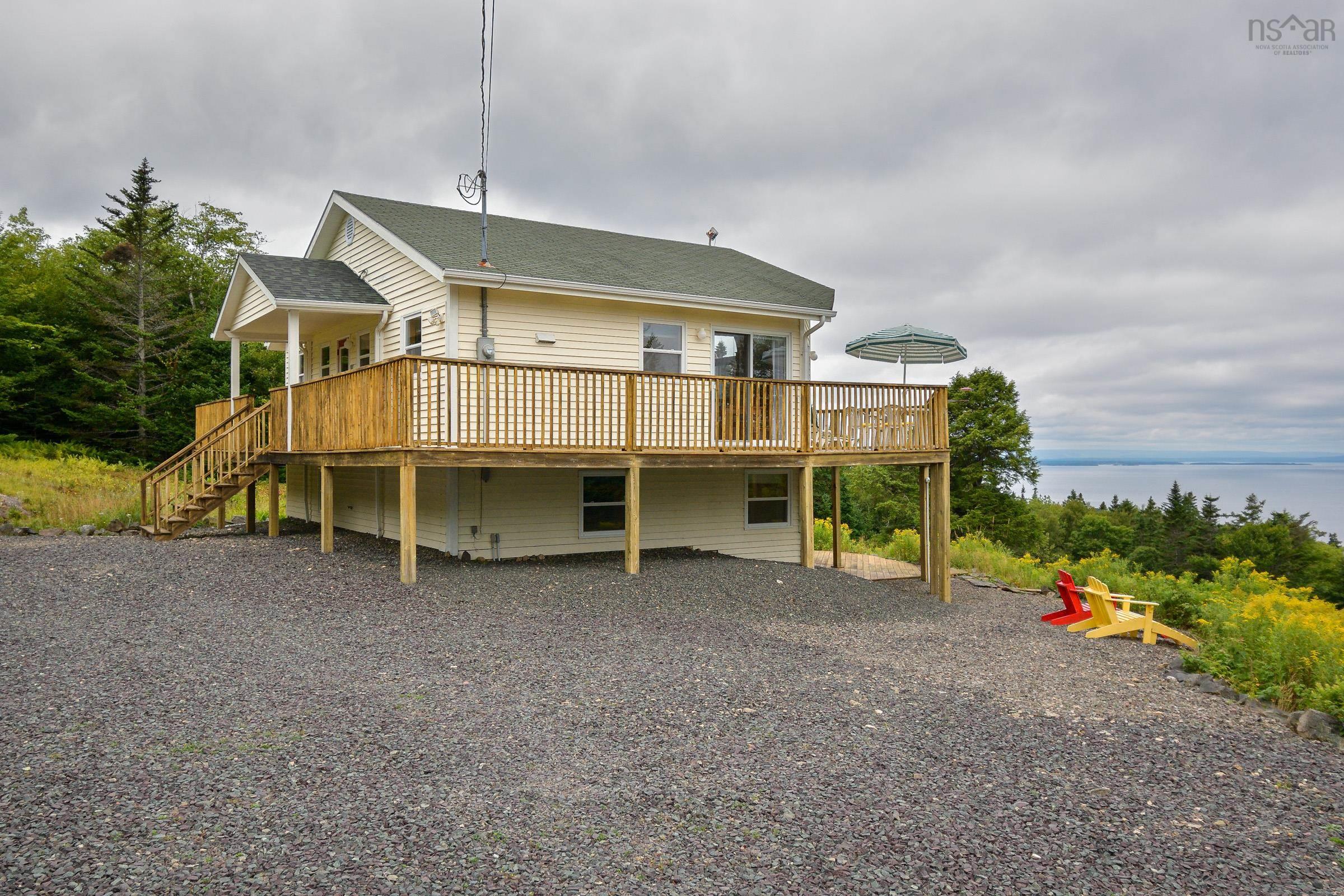 $499,000.00: 74 6101 Rd (Leo’s Lane), Roberta