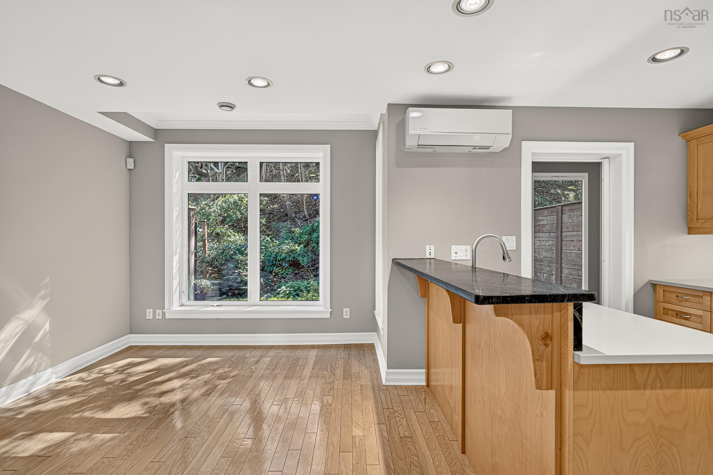 $649,900.00: 3848 Mont Blanc Terrace, Halifax Peninsula
