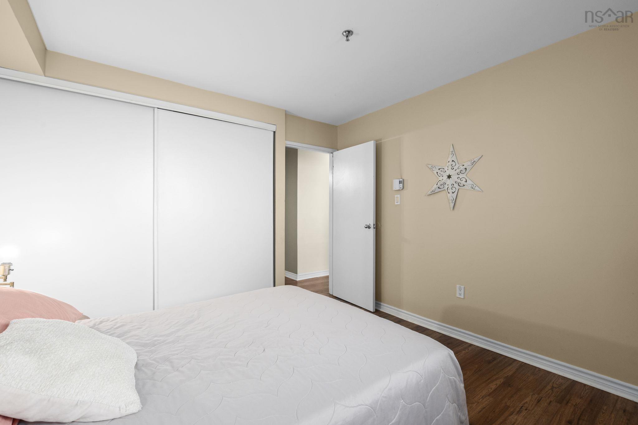 $269,900.00: 107 281 Windmill, Dartmouth