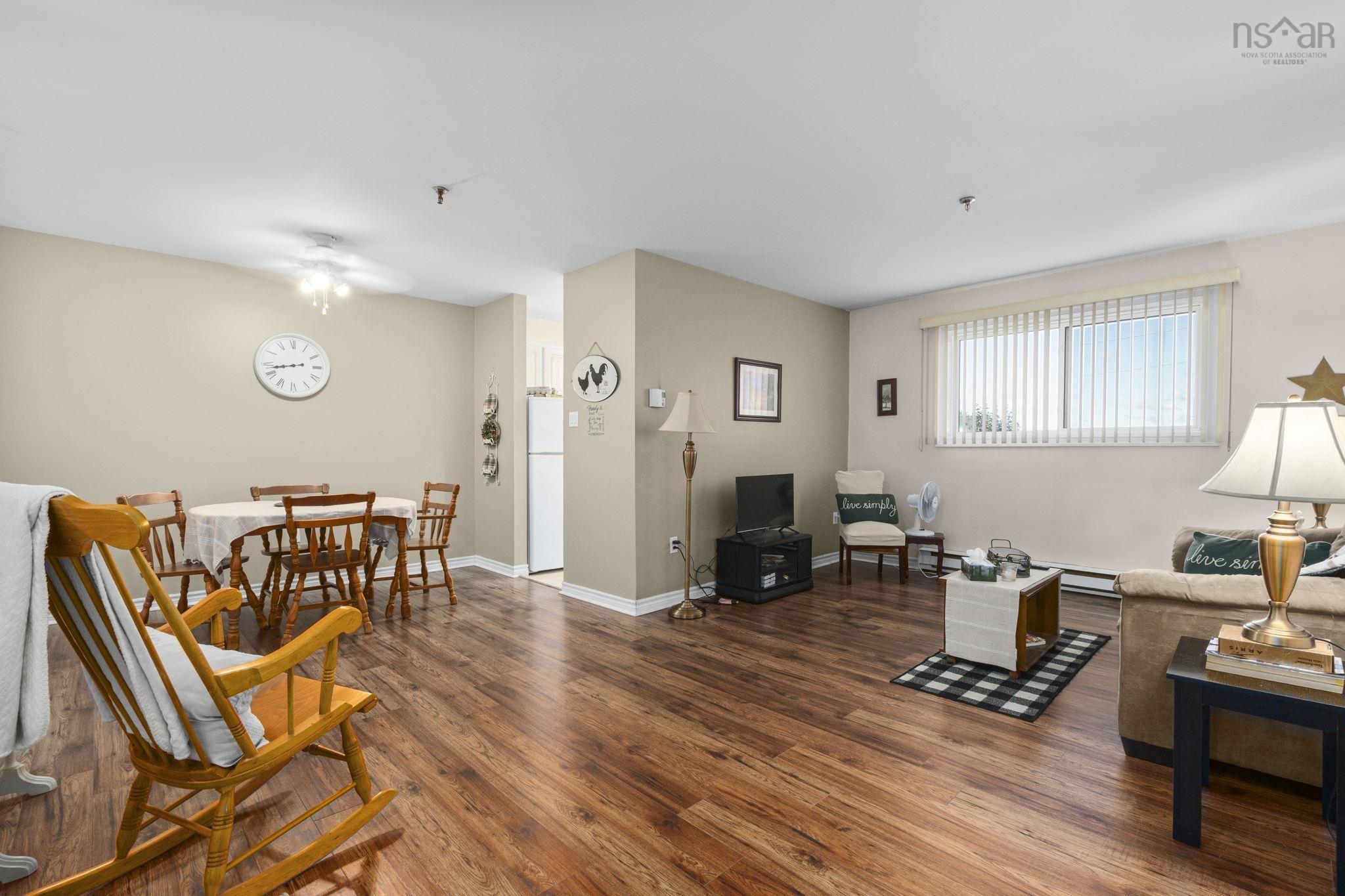 $269,900.00: 107 281 Windmill, Dartmouth