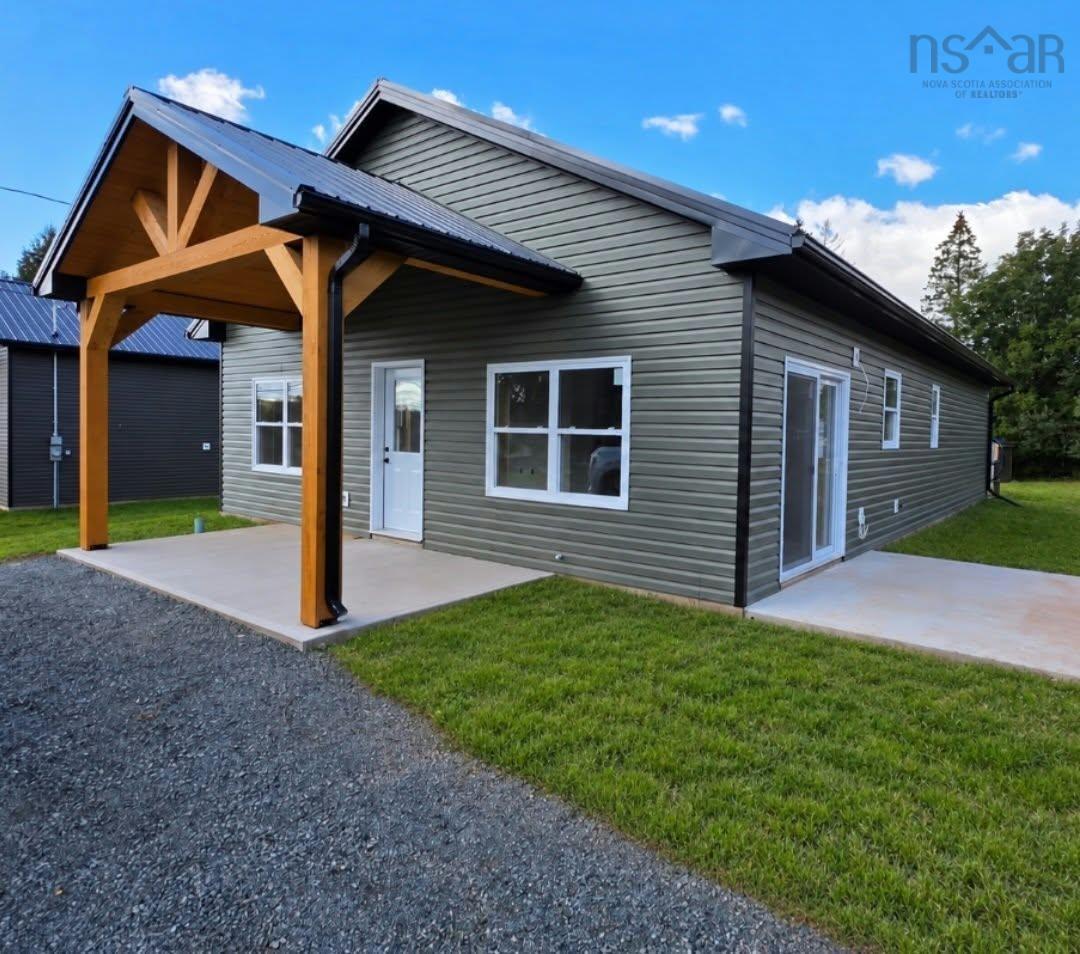 $425,000.00: 1766 Truro Road, Hilden