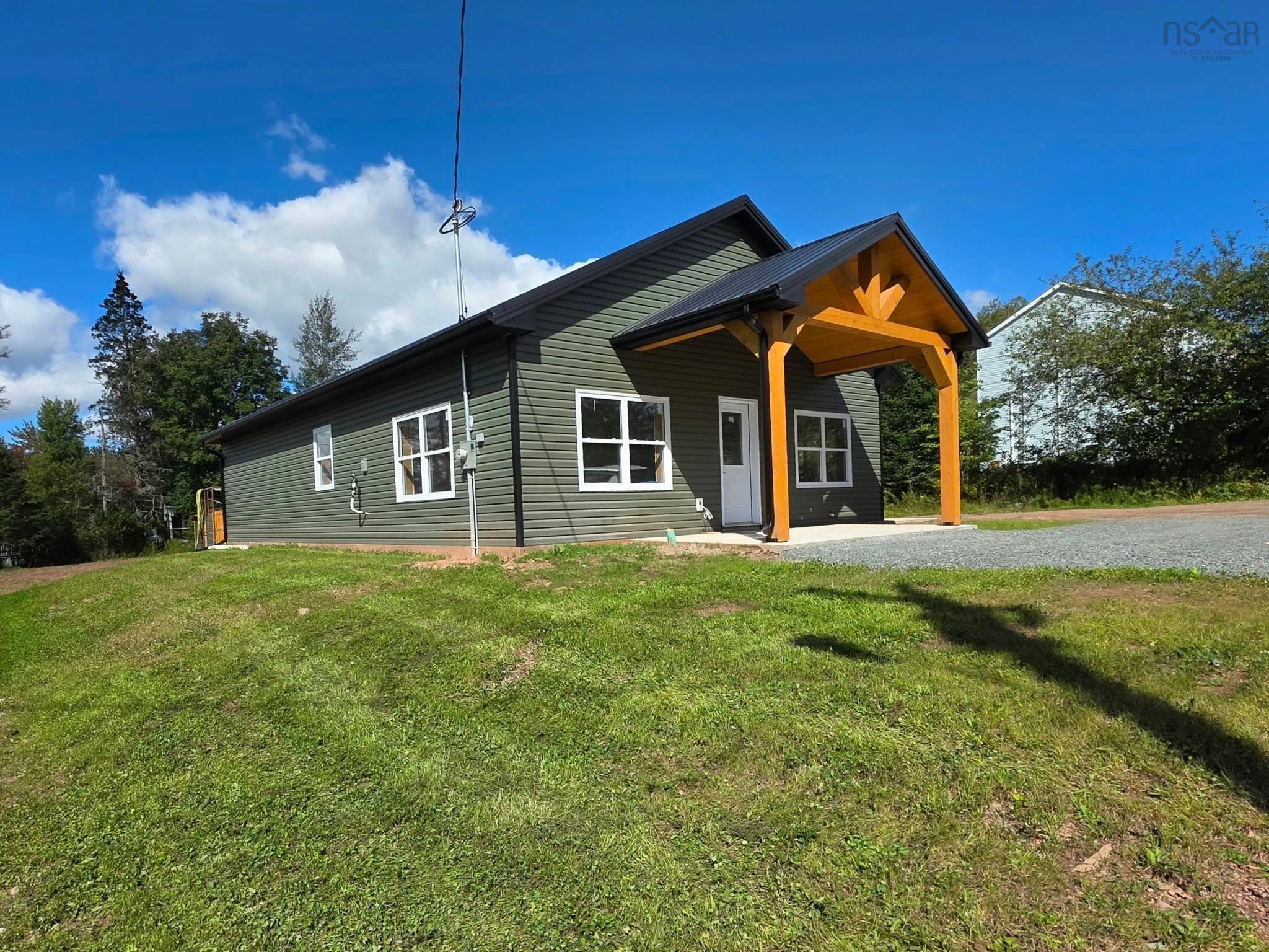 $425,000.00: 1766 Truro Road, Hilden