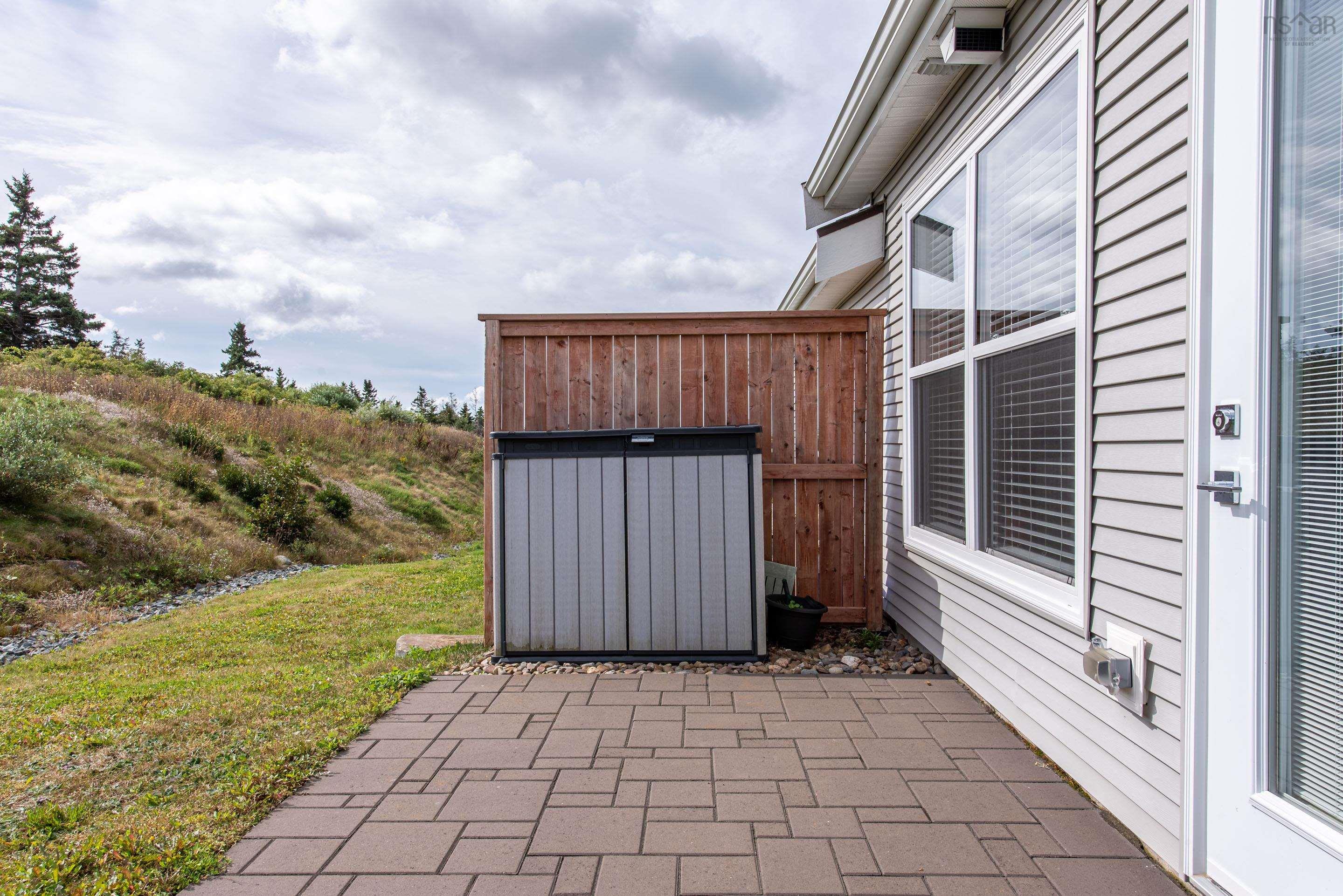 17 Moonlit Ridge, Eastern Passage, NS (MLS 202624126)