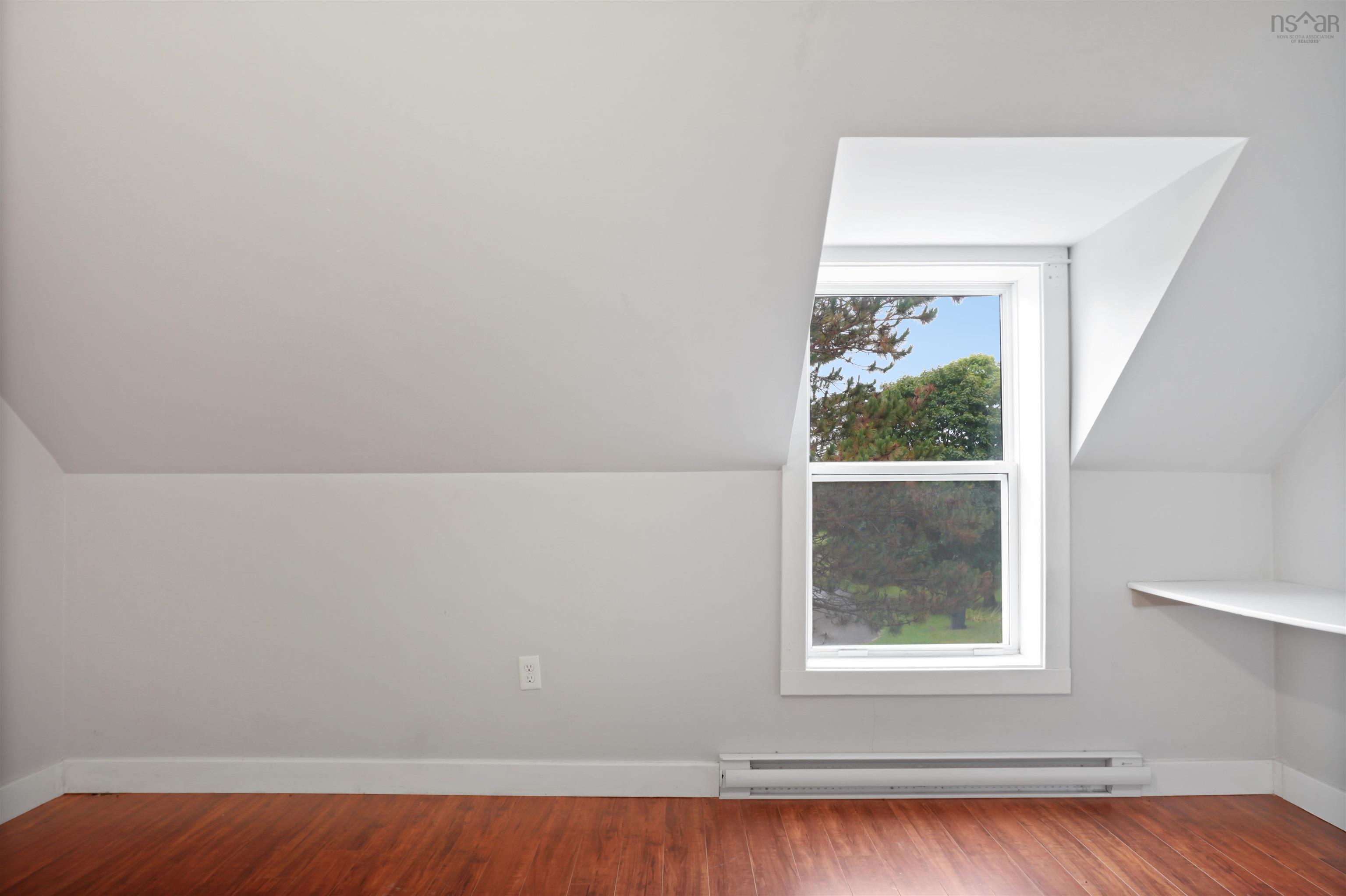 $349,900.00: 600 Main Street, Lawrencetown