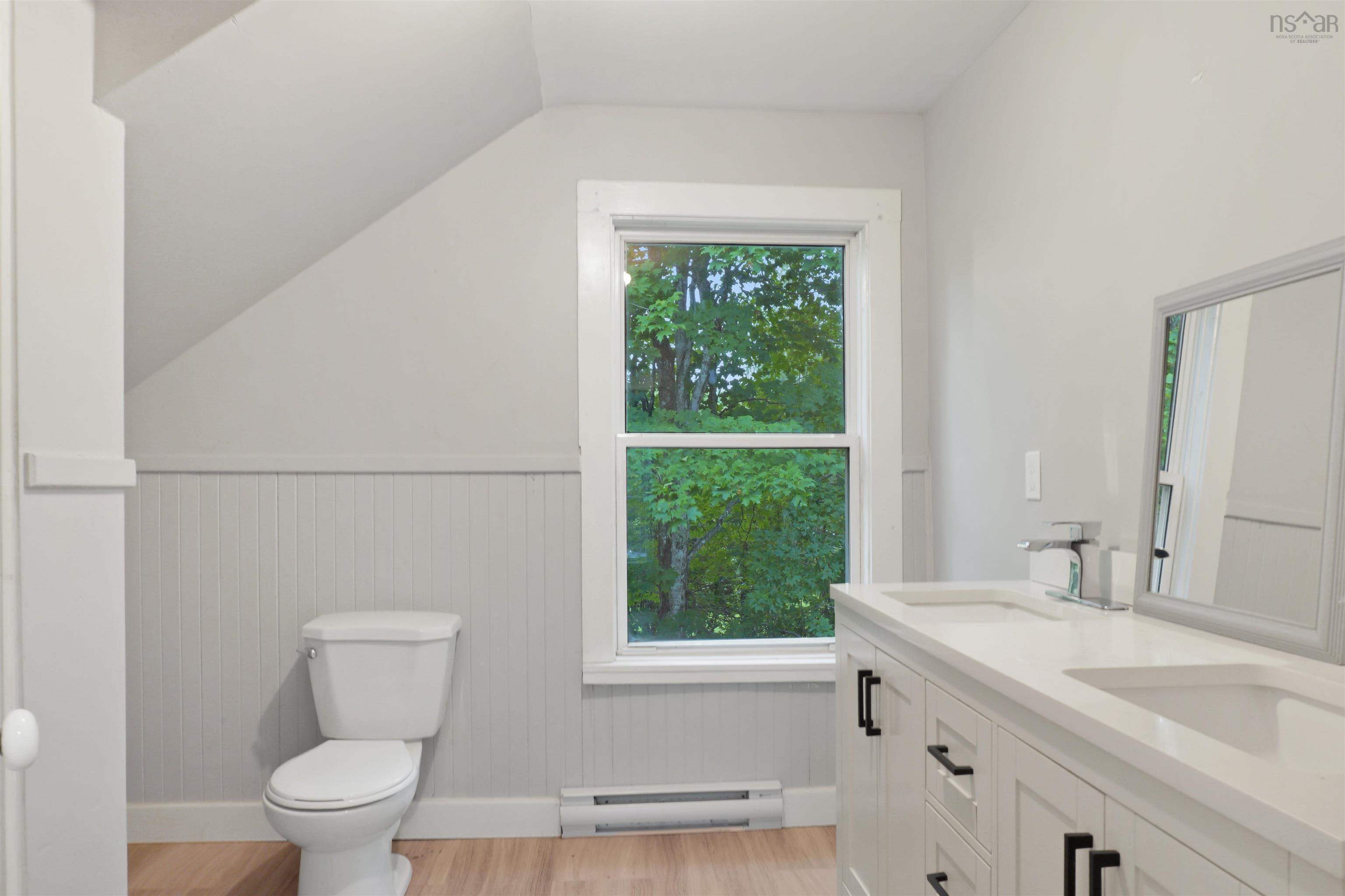 $349,900.00: 600 Main Street, Lawrencetown