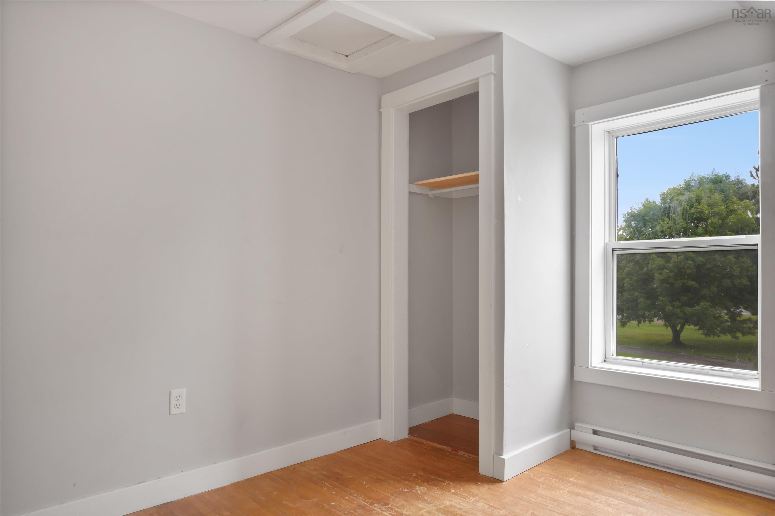 $349,900.00: 600 Main Street, Lawrencetown