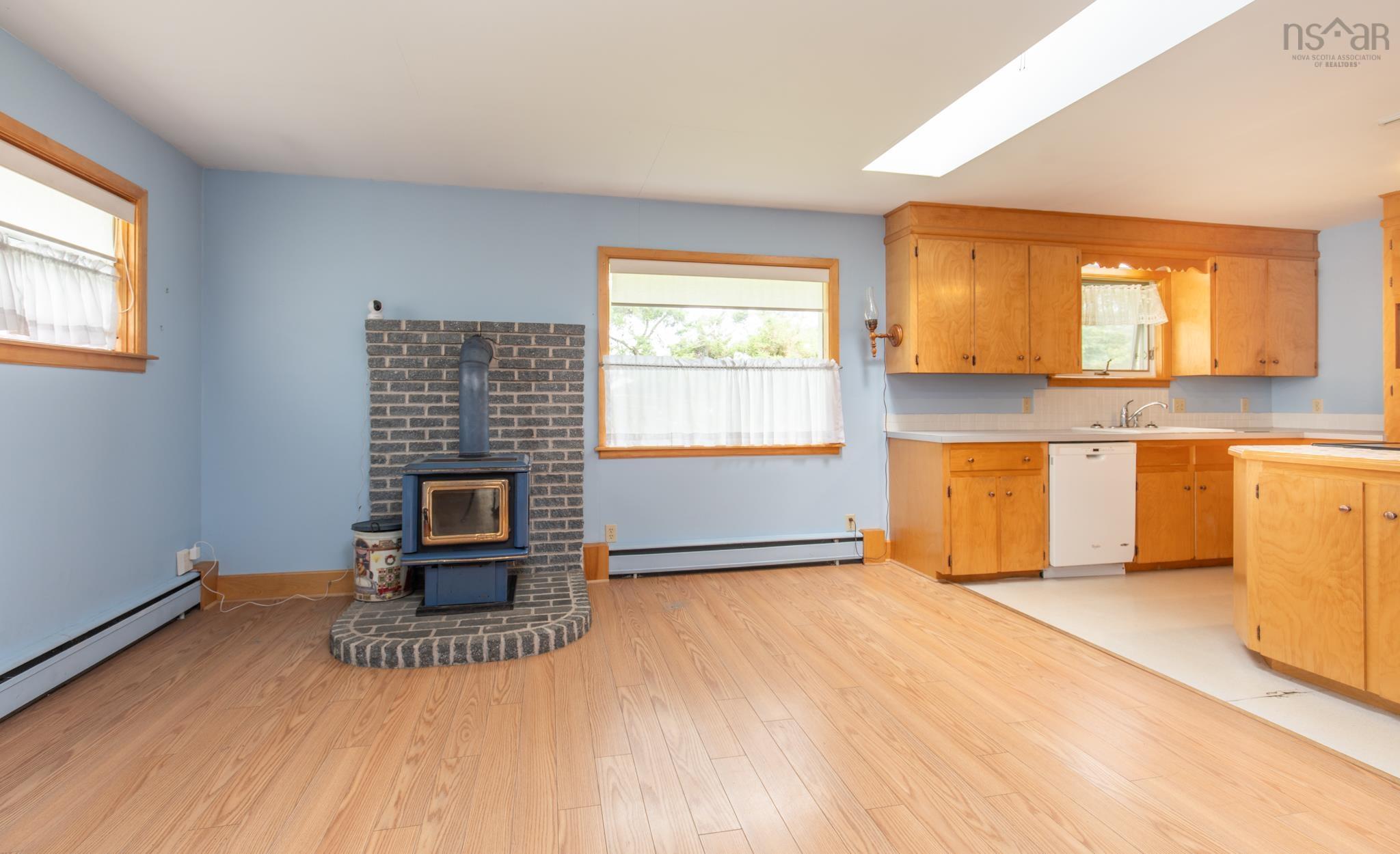 $349,900.00: 306 Pleasant Street, Yarmouth
