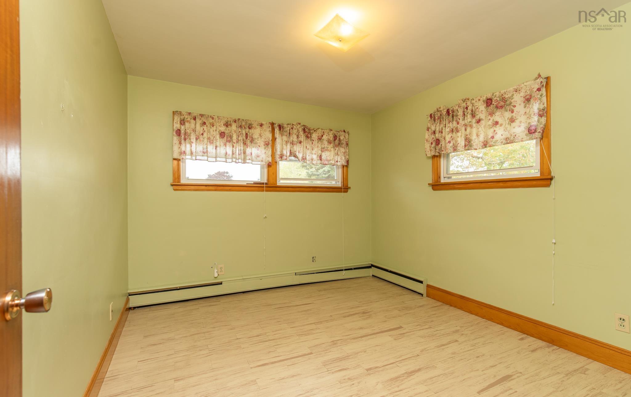 $349,900.00: 306 Pleasant Street, Yarmouth