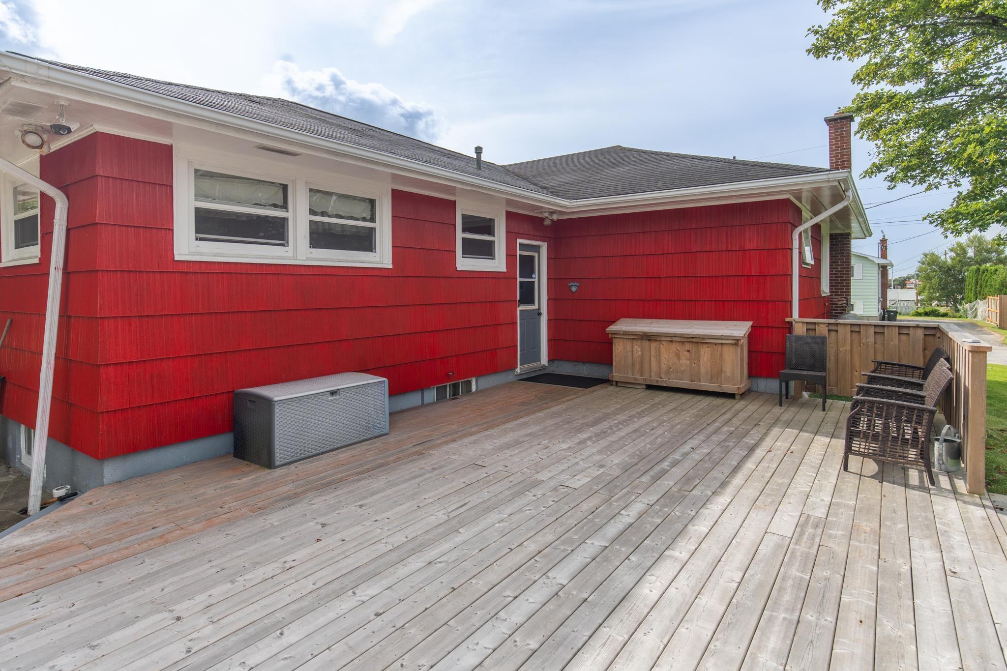 $349,900.00: 306 Pleasant Street, Yarmouth