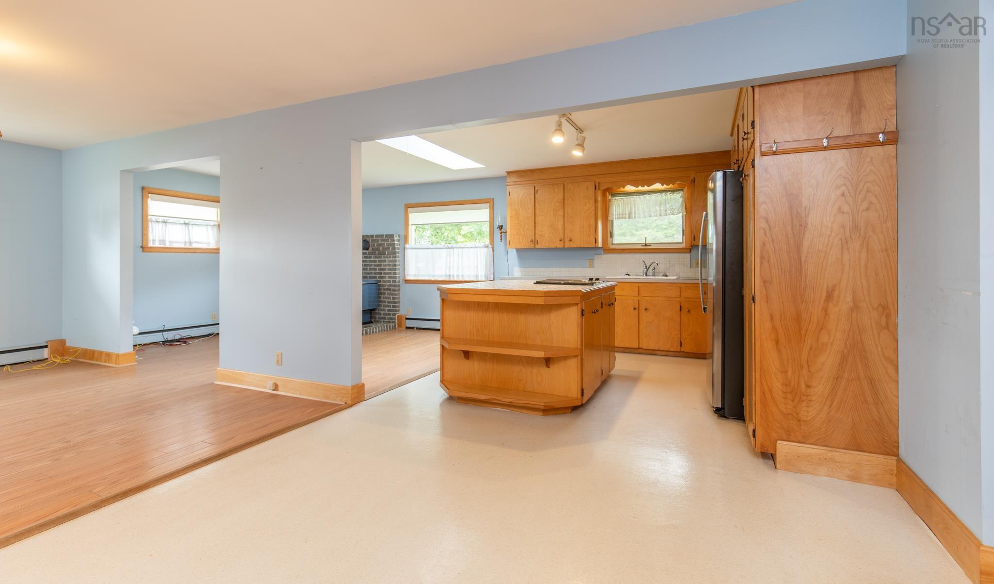 $349,900.00: 306 Pleasant Street, Yarmouth