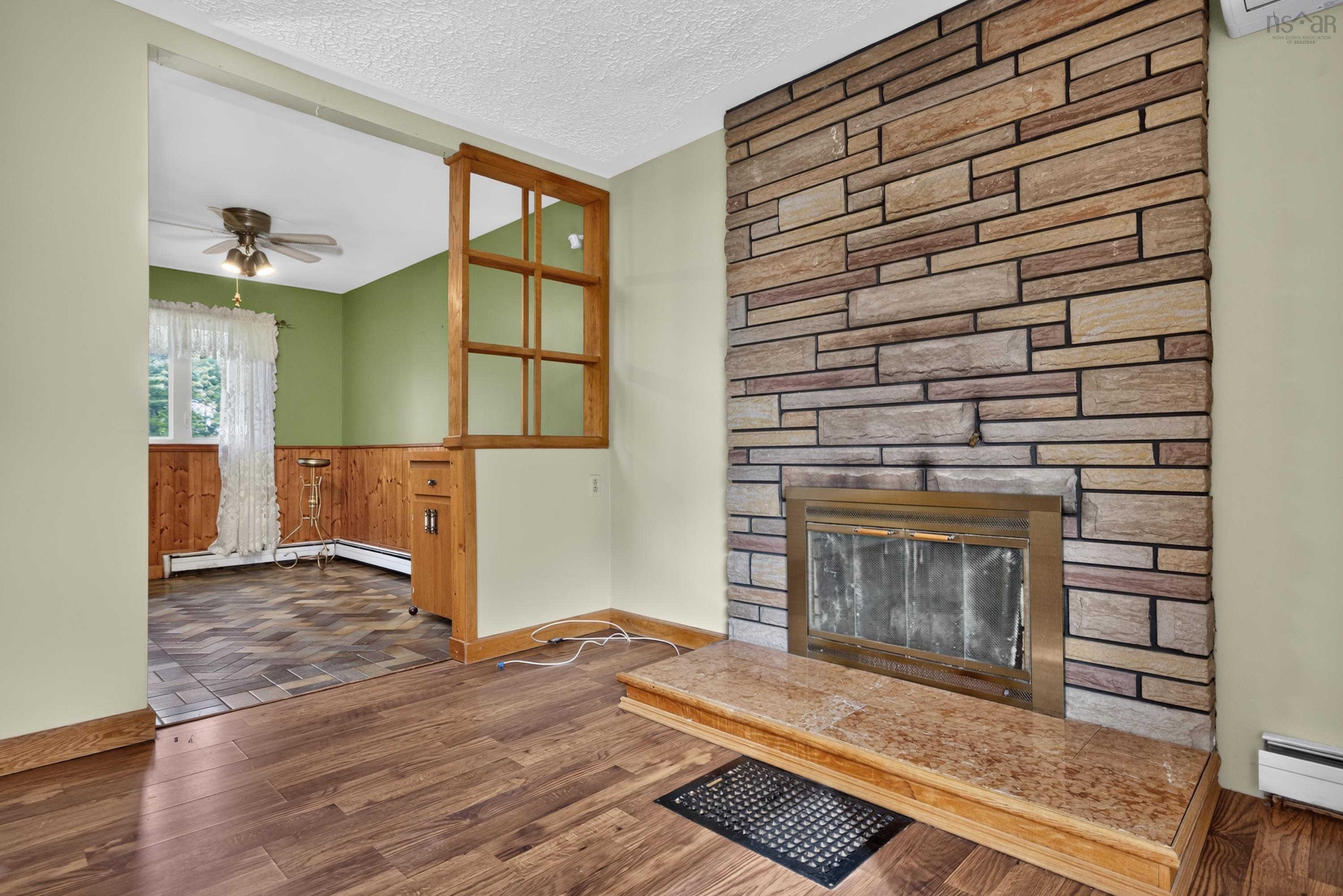 $424,900.00: 2587 Sackville Drive, Upper Sackville