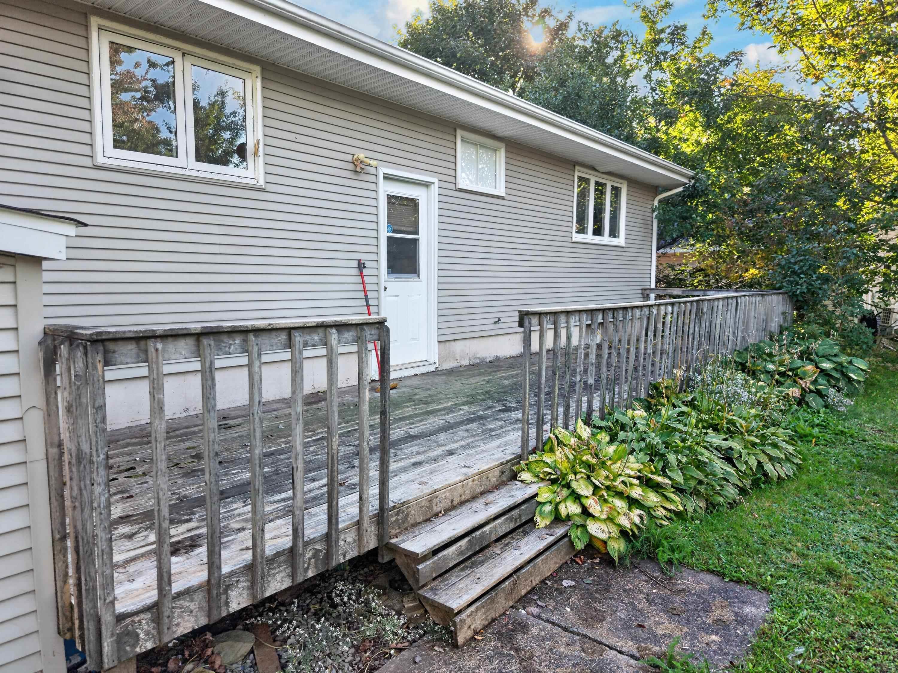 $424,900.00: 2587 Sackville Drive, Upper Sackville