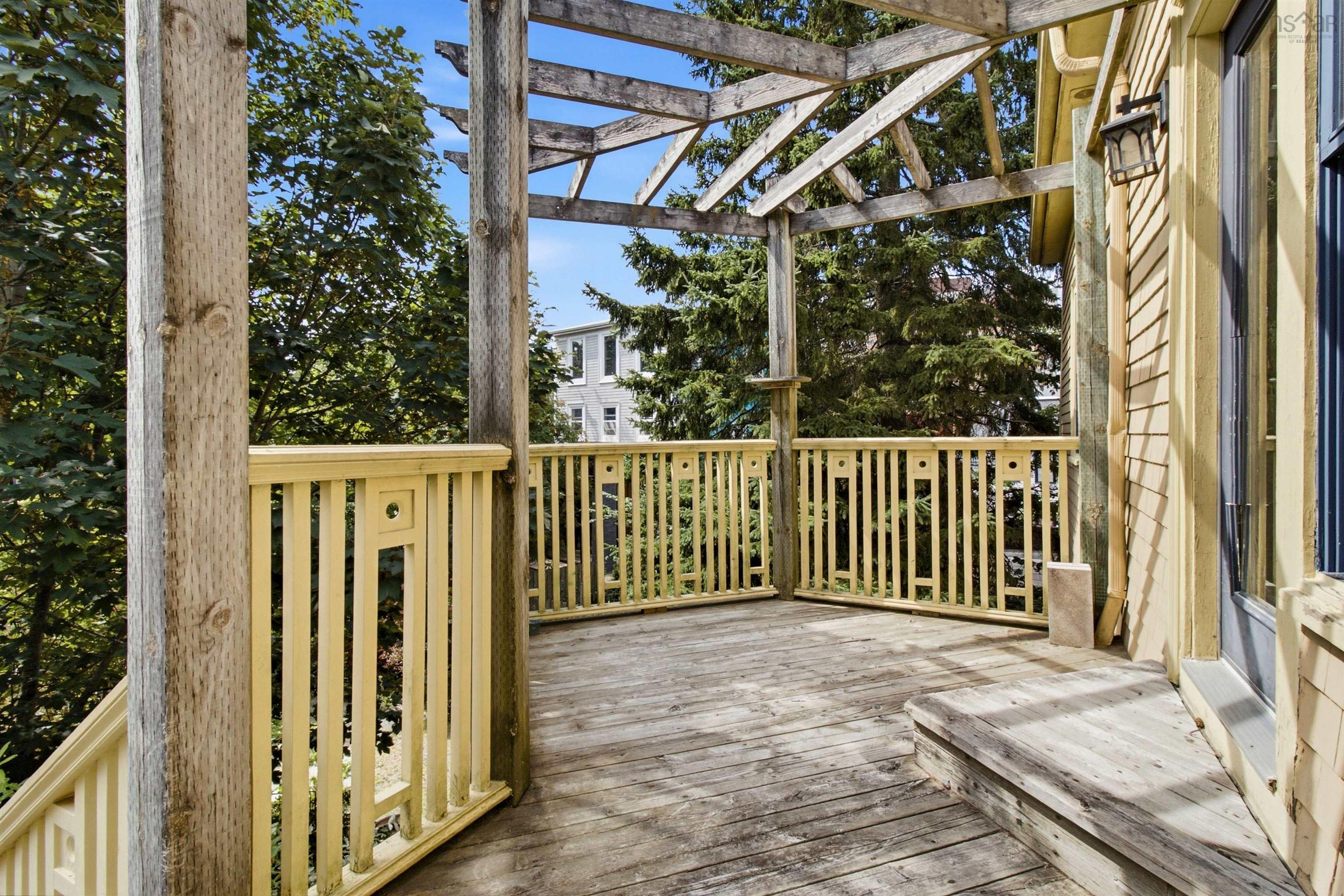 $799,000.00: 2048 Creighton Street, Halifax