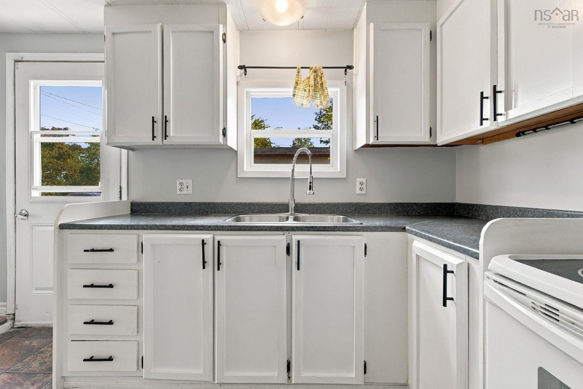 $200,000.00: 38 Elcona Avenue, Middle Sackville